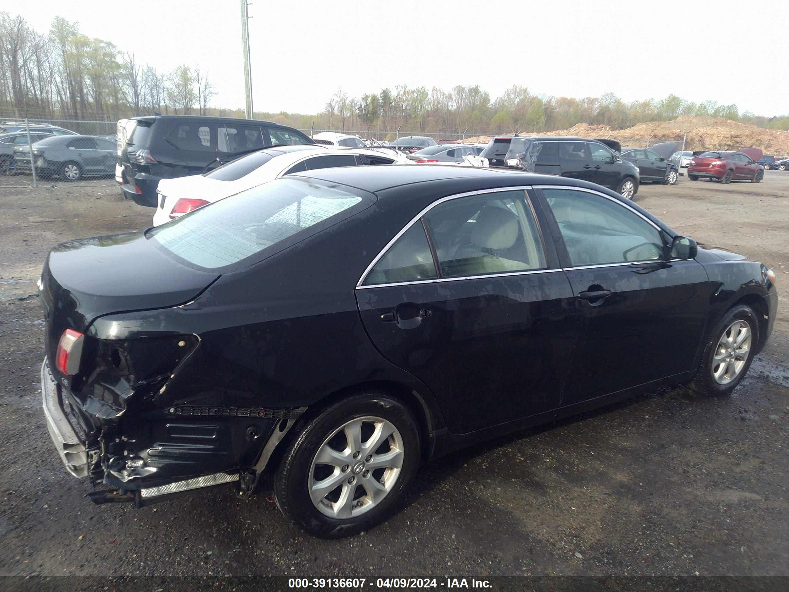 Photo 13 VIN: 4T1BE46K57U710746 - TOYOTA CAMRY 