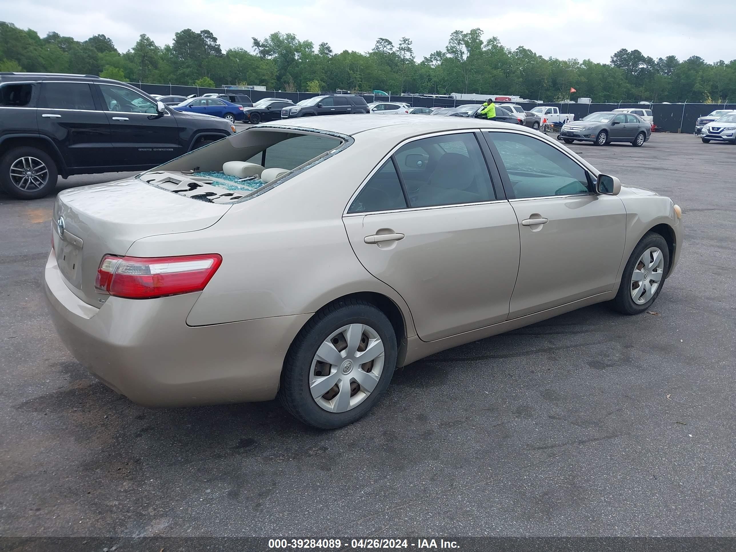 Photo 3 VIN: 4T1BE46K58U202262 - TOYOTA CAMRY 