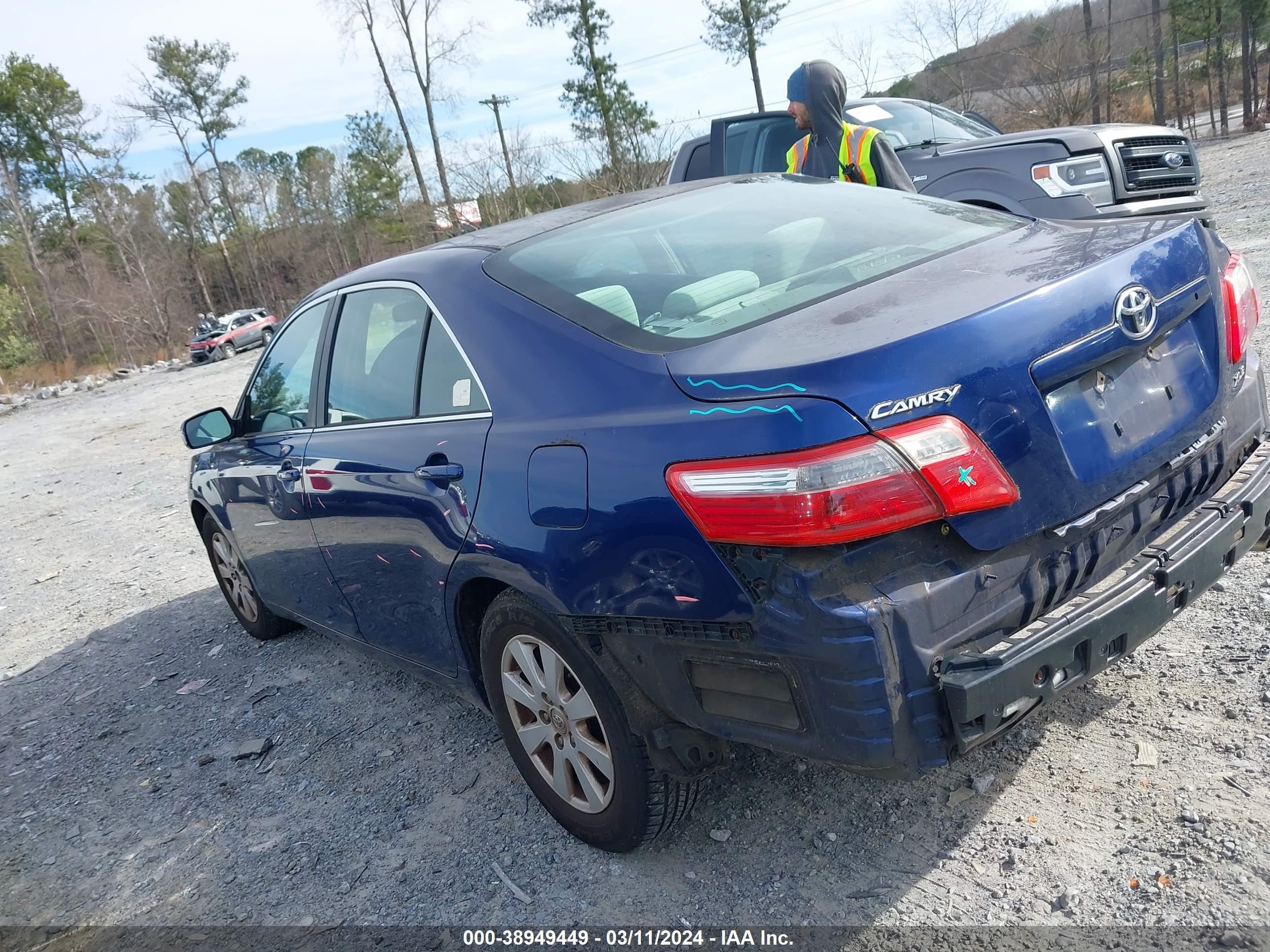 Photo 2 VIN: 4T1BE46K58U221927 - TOYOTA CAMRY 