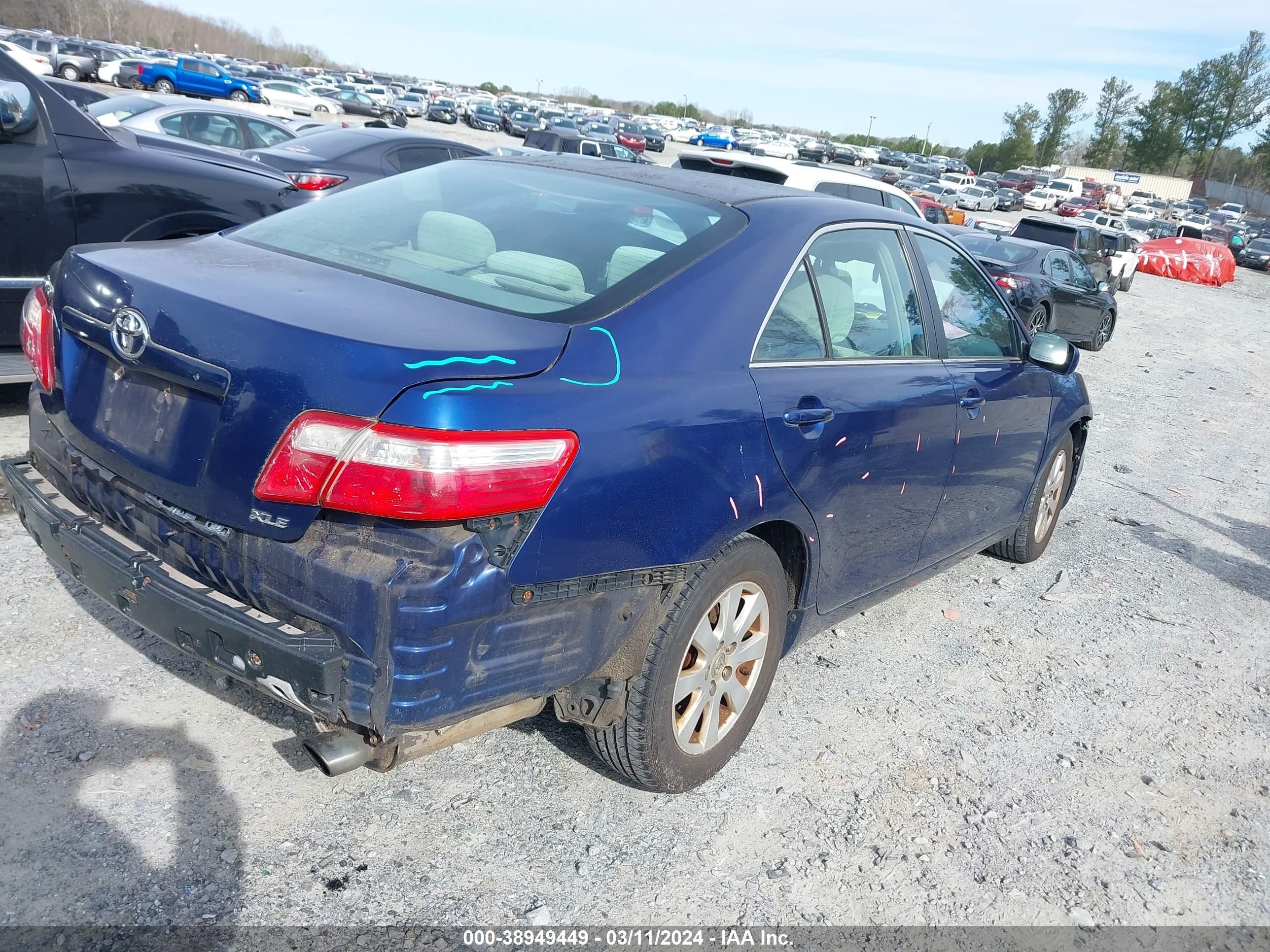 Photo 3 VIN: 4T1BE46K58U221927 - TOYOTA CAMRY 