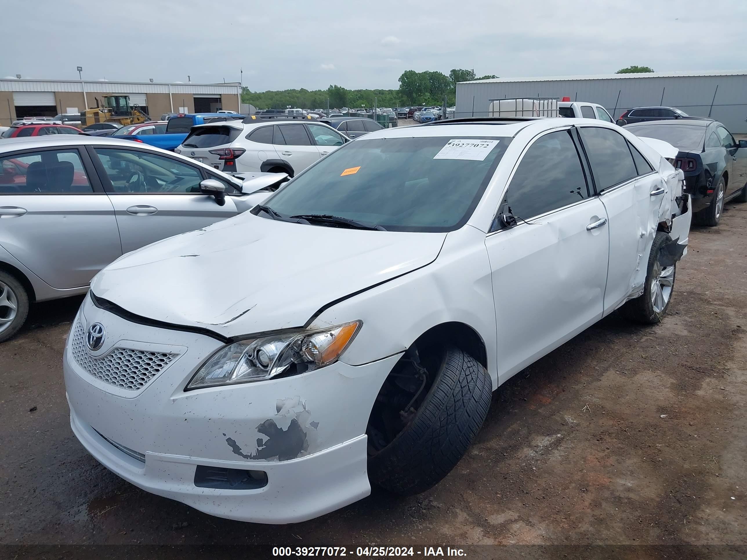 Photo 1 VIN: 4T1BE46K58U769605 - TOYOTA CAMRY 