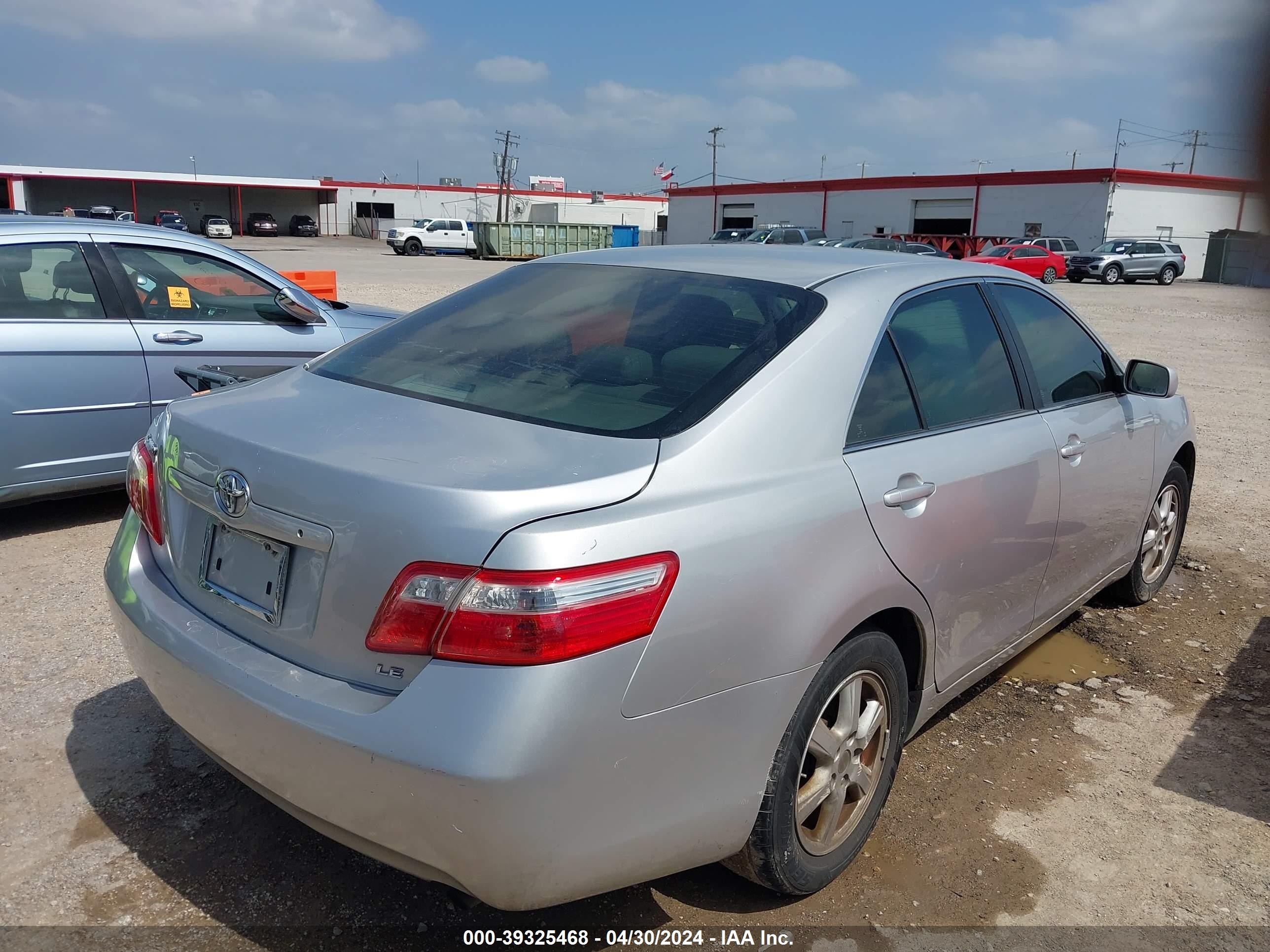 Photo 3 VIN: 4T1BE46K59U278386 - TOYOTA CAMRY 