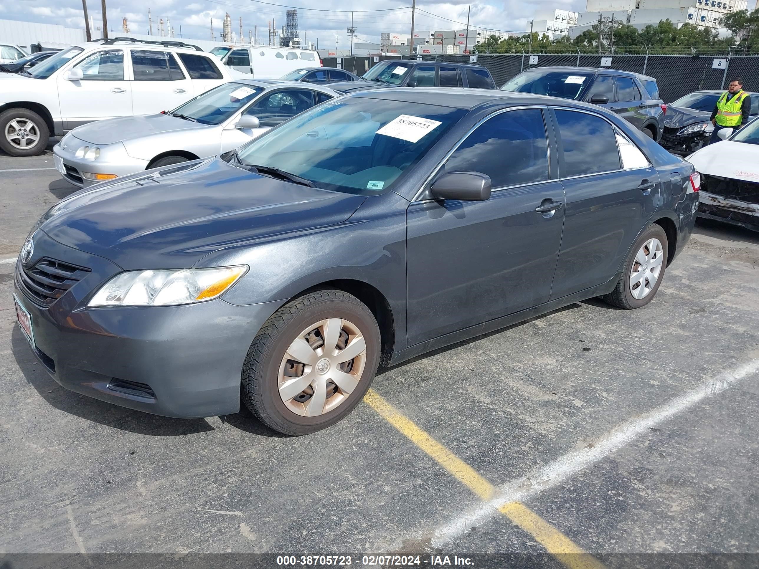 Photo 1 VIN: 4T1BE46K59U281319 - TOYOTA CAMRY 