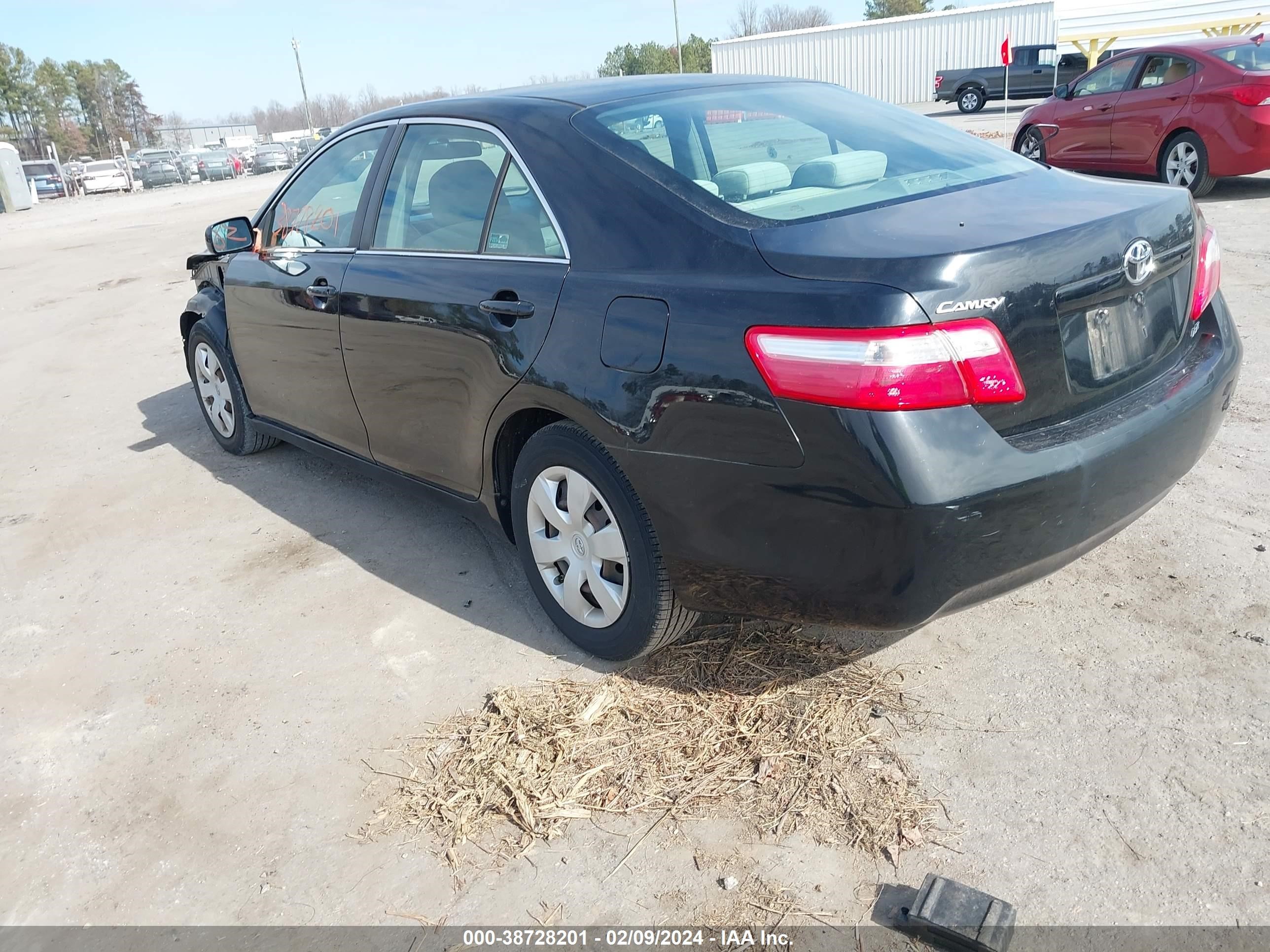 Photo 2 VIN: 4T1BE46K59U318045 - TOYOTA CAMRY 