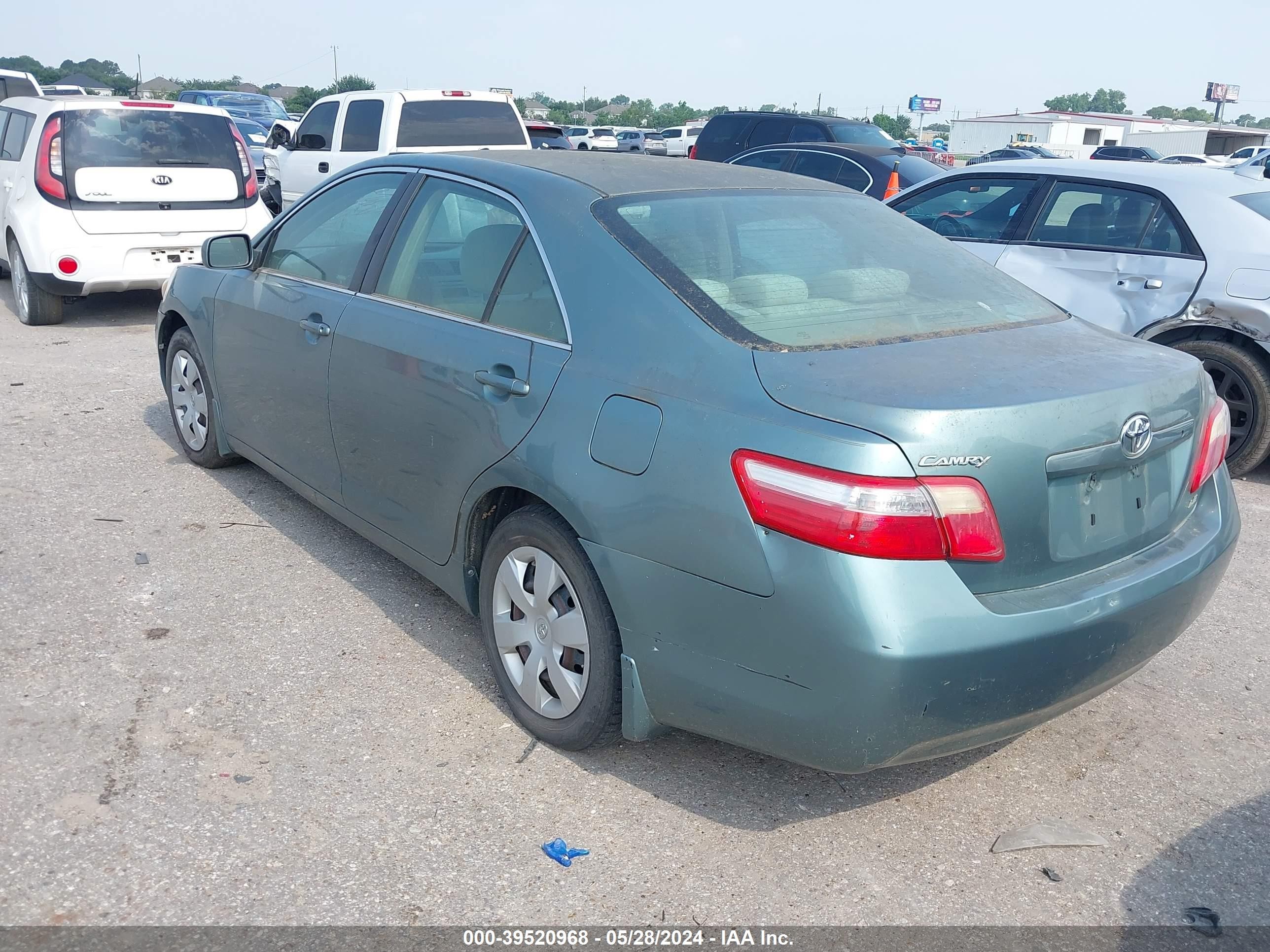 Photo 2 VIN: 4T1BE46K59U892399 - TOYOTA CAMRY 