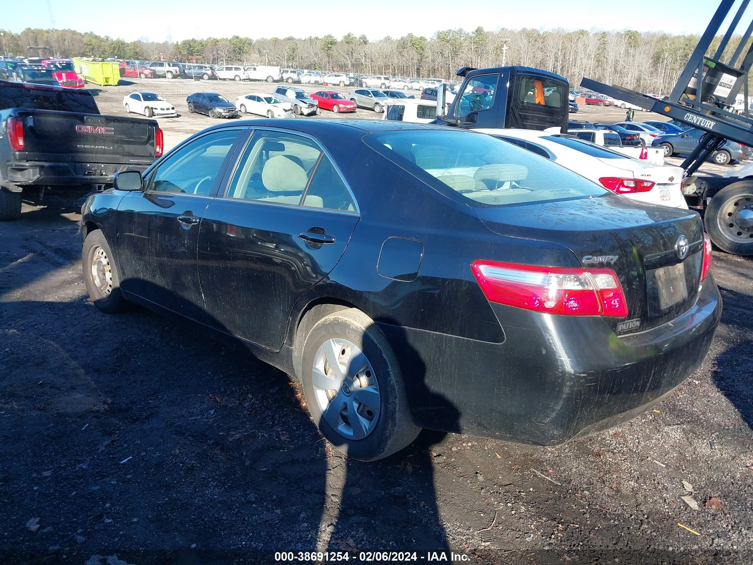 Photo 2 VIN: 4T1BE46K67U039667 - TOYOTA CAMRY 