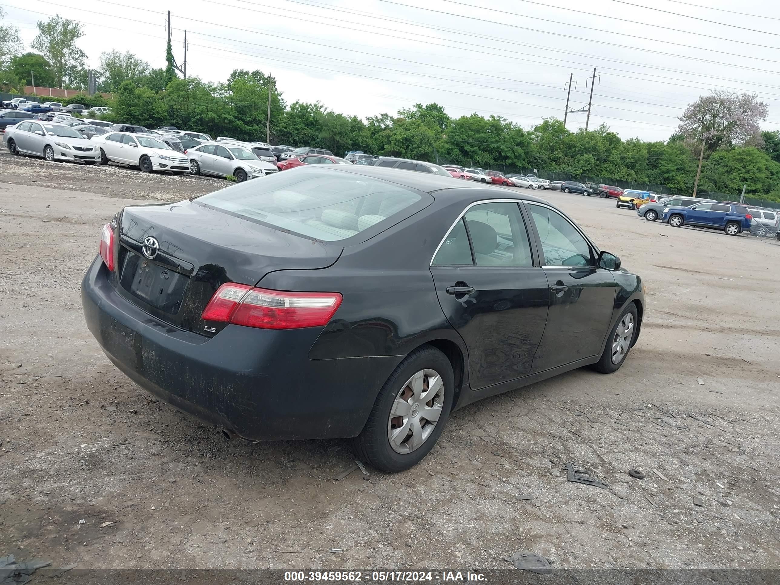 Photo 3 VIN: 4T1BE46K67U083619 - TOYOTA CAMRY 