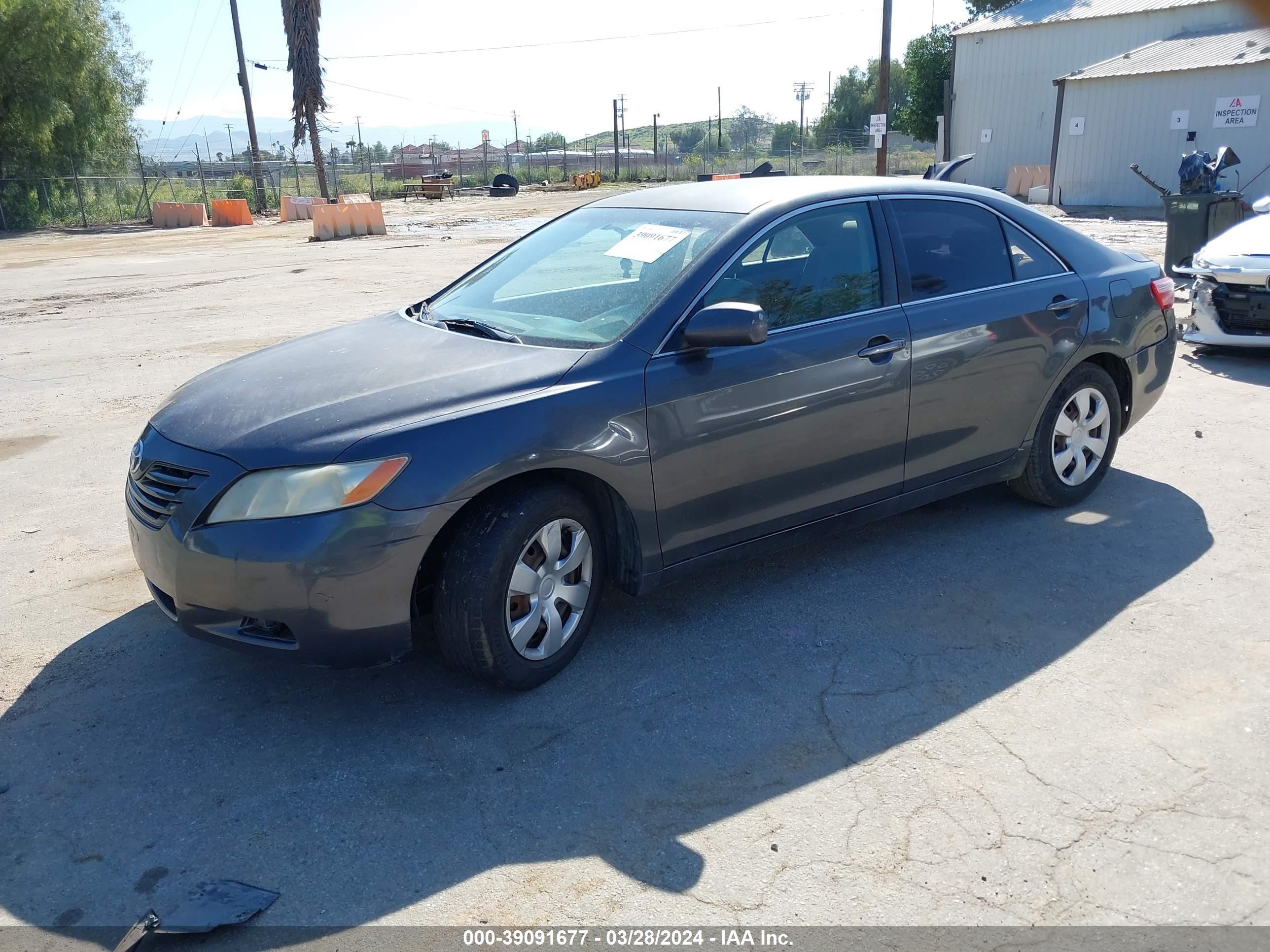 Photo 1 VIN: 4T1BE46K67U128882 - TOYOTA CAMRY 