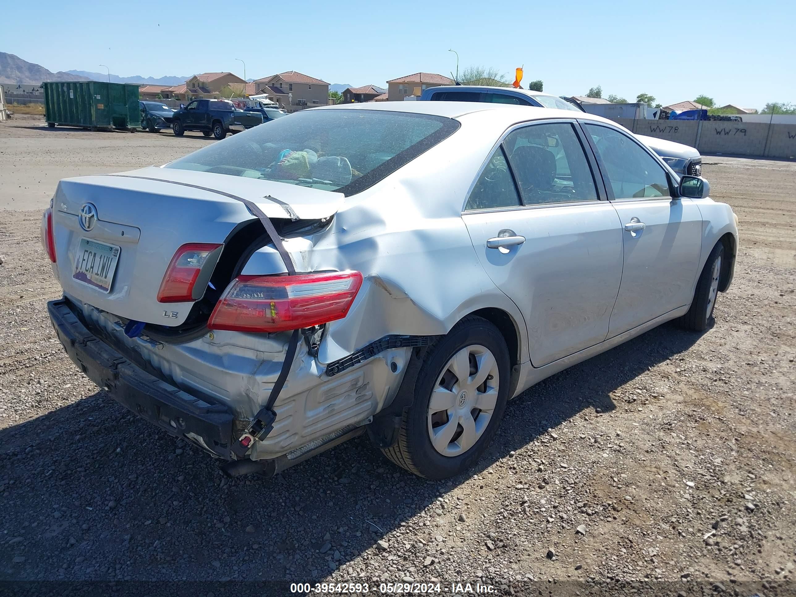 Photo 3 VIN: 4T1BE46K67U142300 - TOYOTA CAMRY 