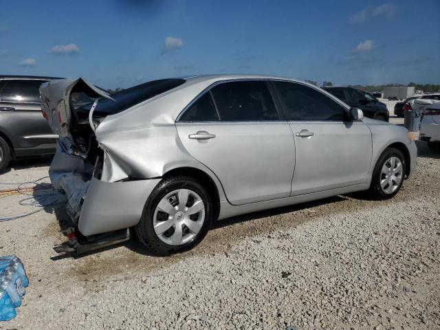 Photo 2 VIN: 4T1BE46K67U162806 - TOYOTA CAMRY 