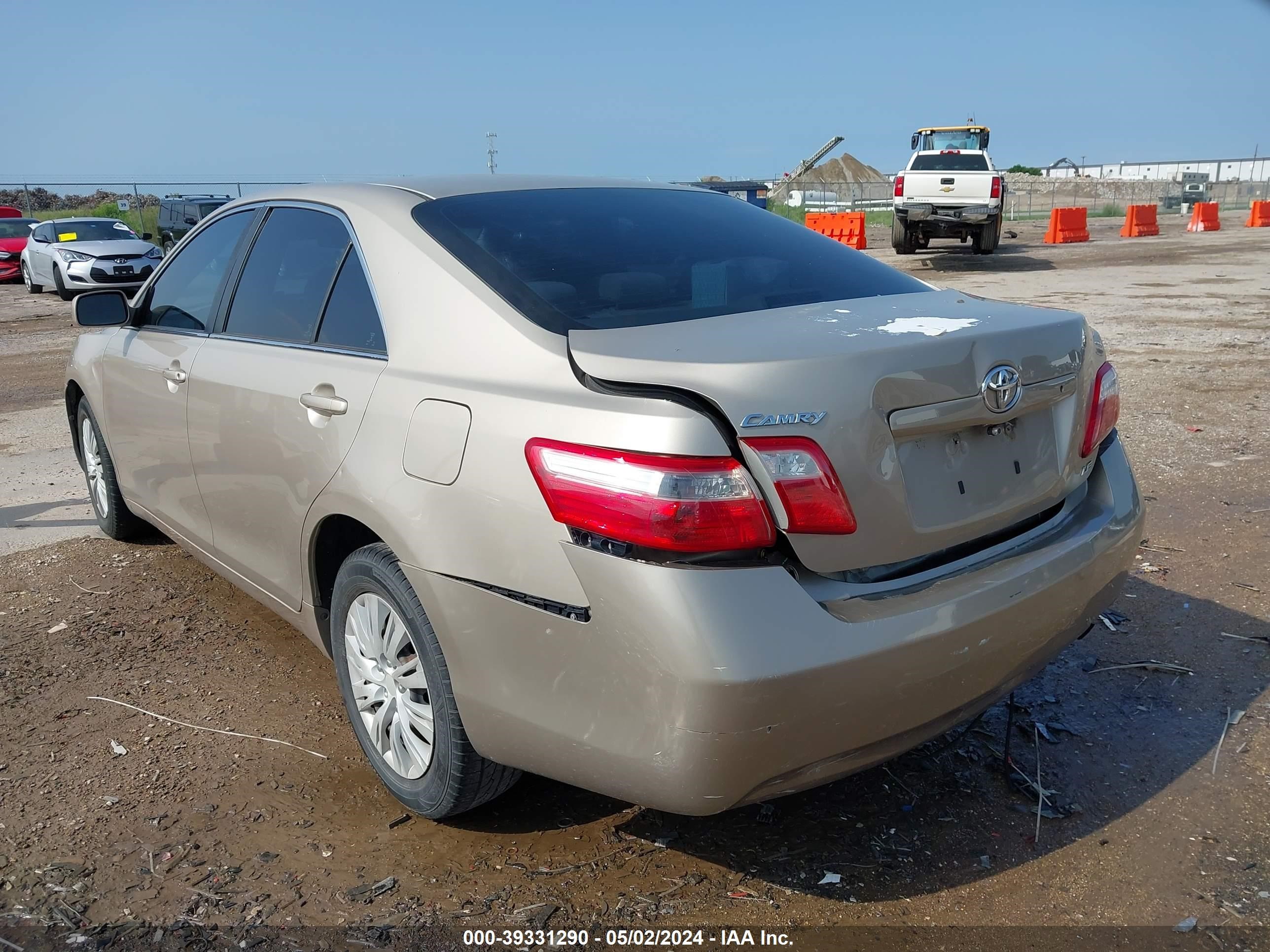 Photo 2 VIN: 4T1BE46K67U545404 - TOYOTA CAMRY 