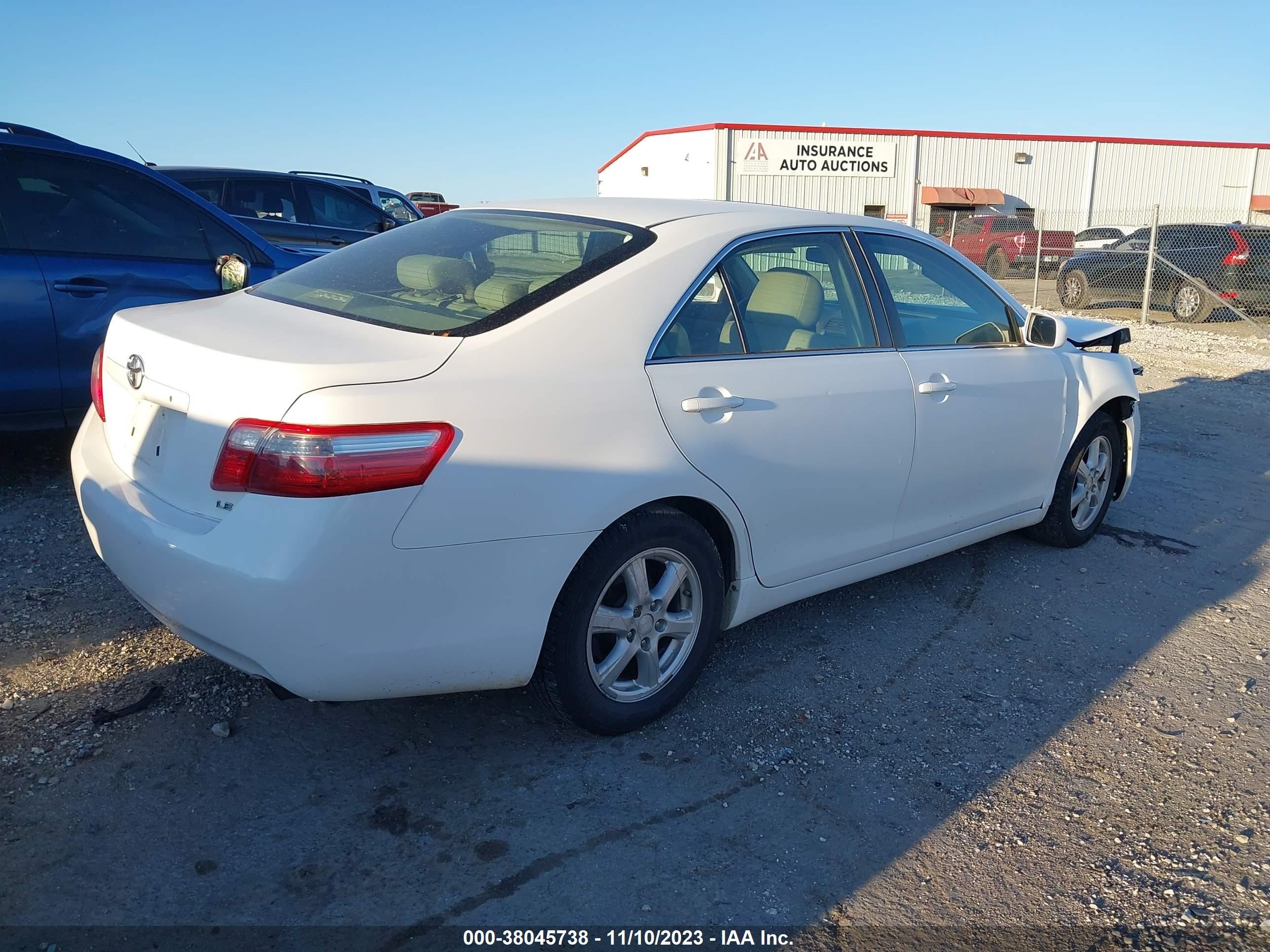 Photo 3 VIN: 4T1BE46K67U584333 - TOYOTA CAMRY 