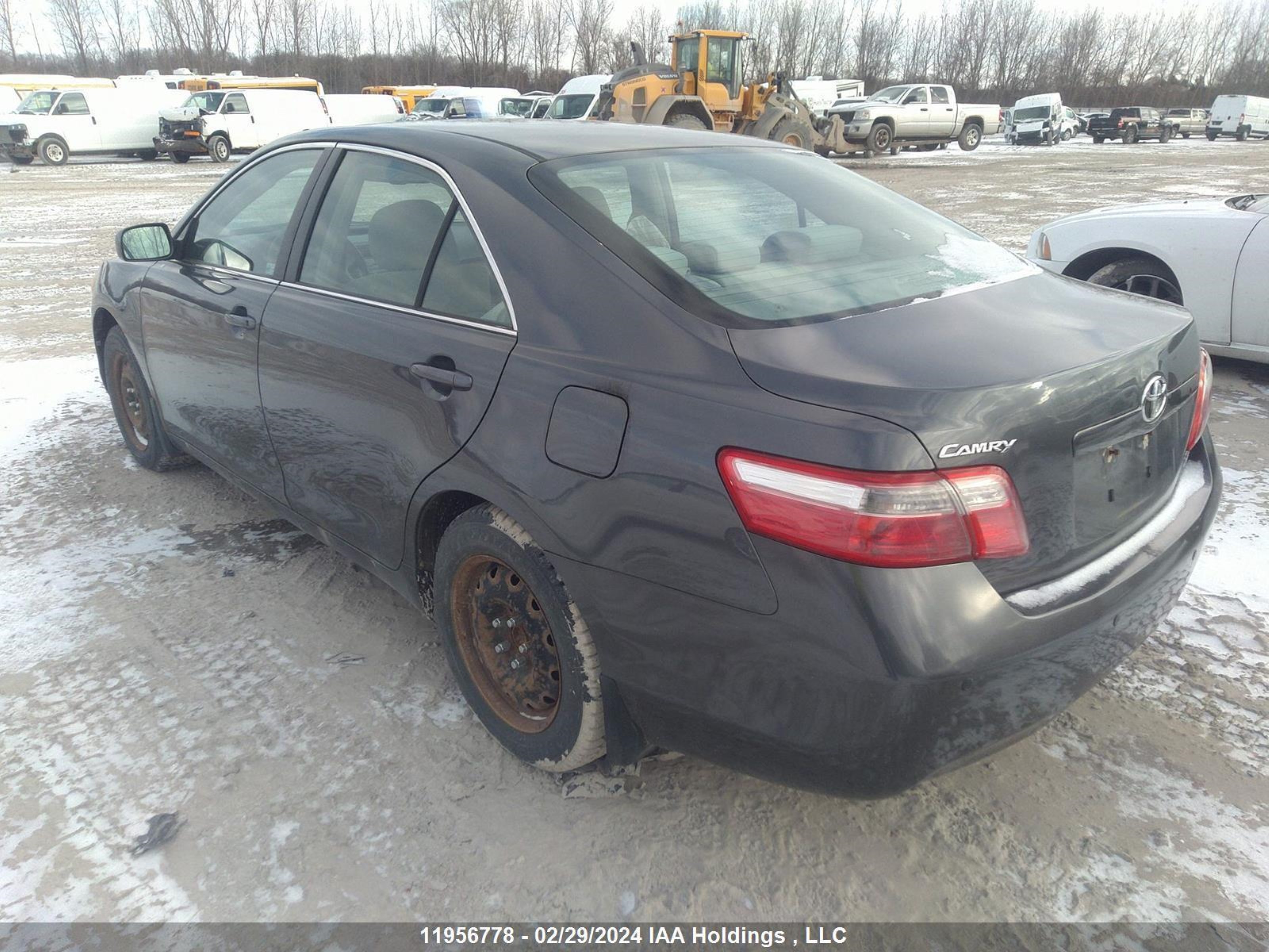 Photo 2 VIN: 4T1BE46K67U595672 - TOYOTA CAMRY 