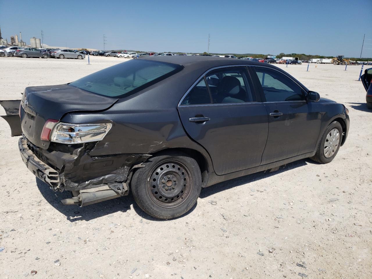 Photo 2 VIN: 4T1BE46K67U666174 - TOYOTA CAMRY 