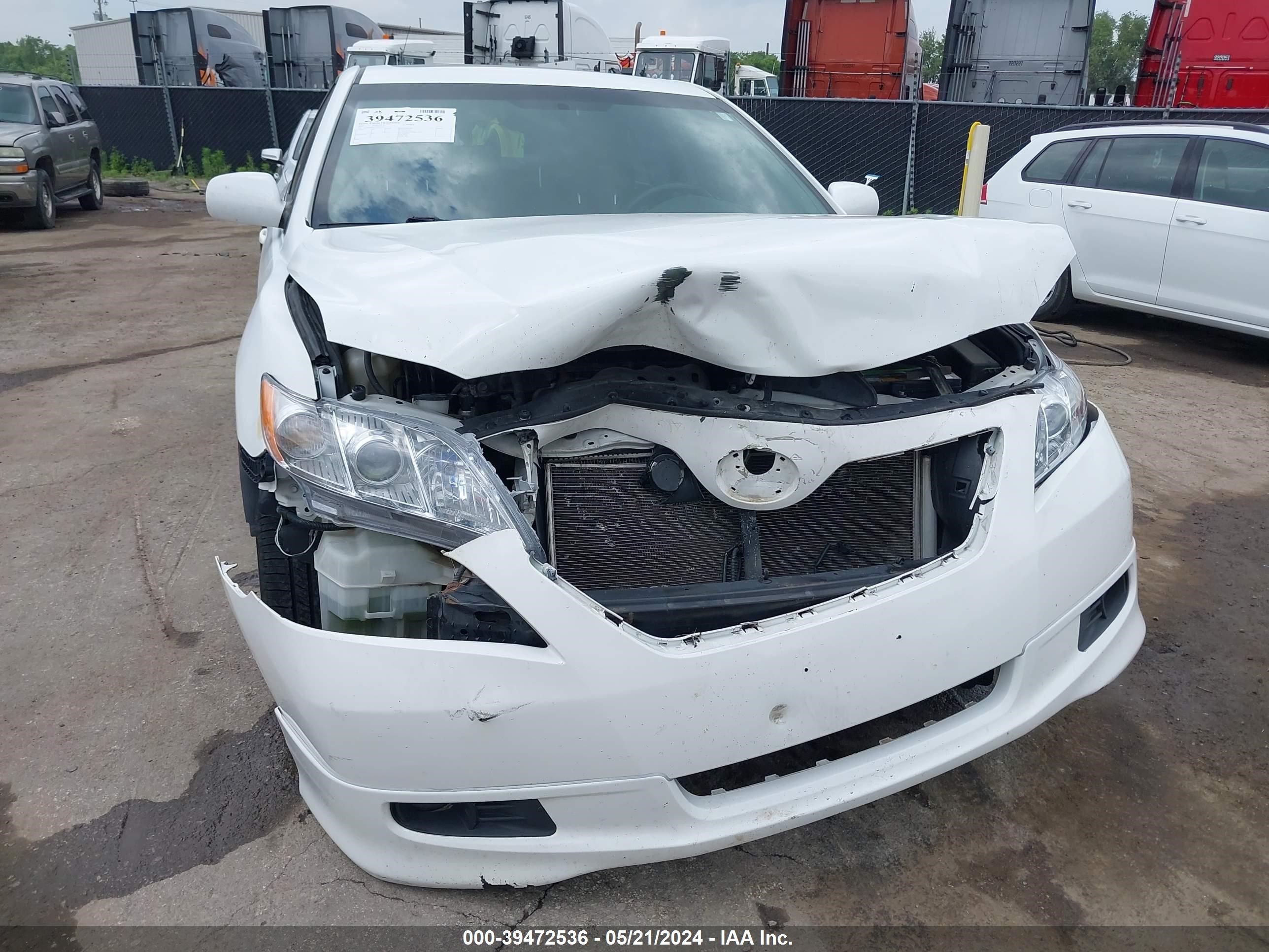 Photo 5 VIN: 4T1BE46K67U696131 - TOYOTA CAMRY 