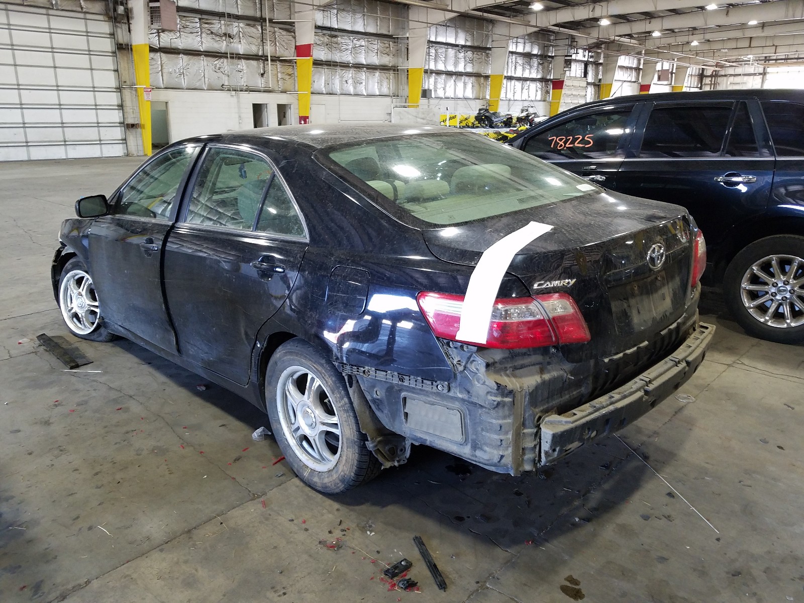 Photo 2 VIN: 4T1BE46K67U710819 - TOYOTA CAMRY CE 