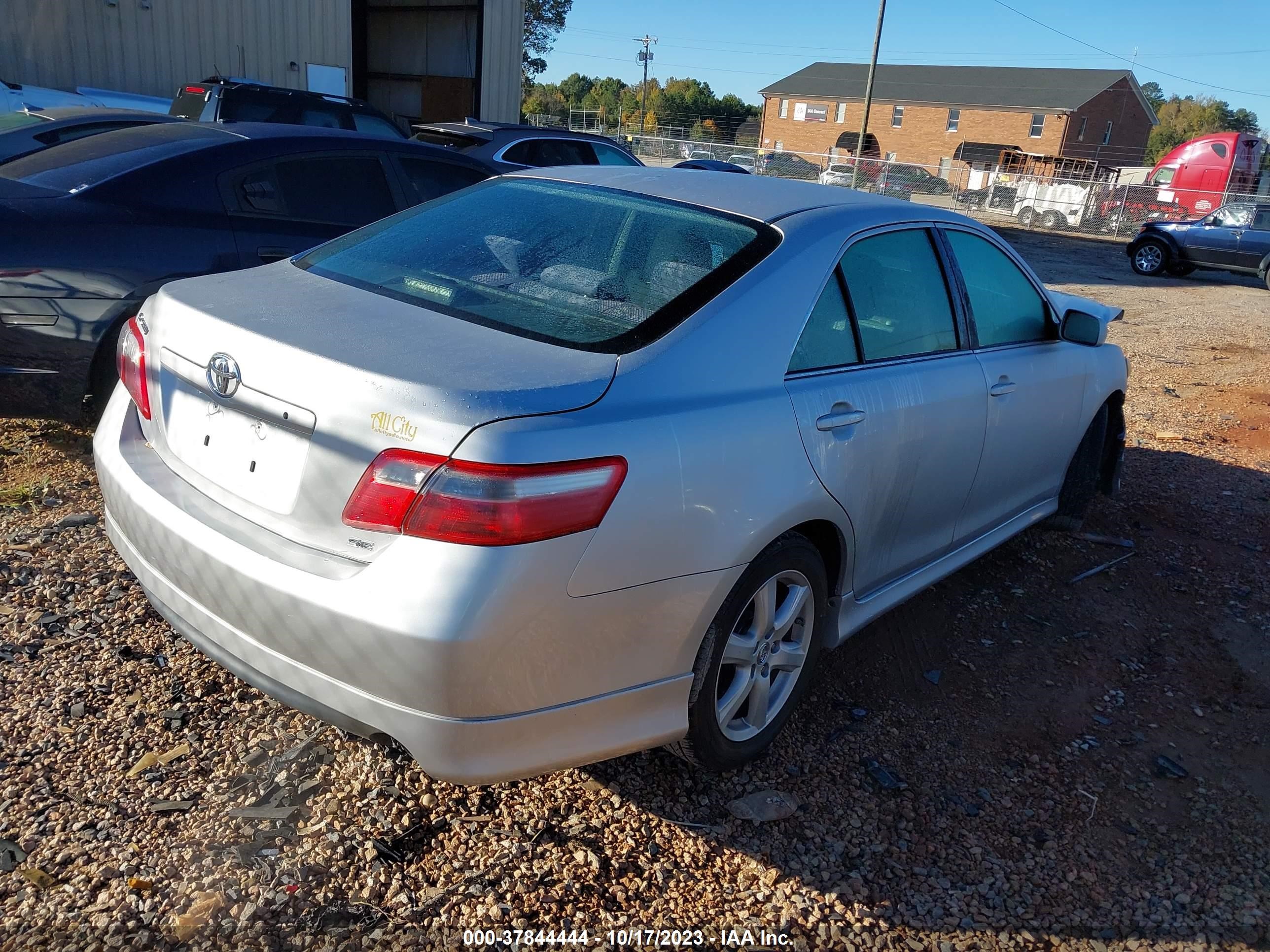 Photo 3 VIN: 4T1BE46K68U226778 - TOYOTA CAMRY 