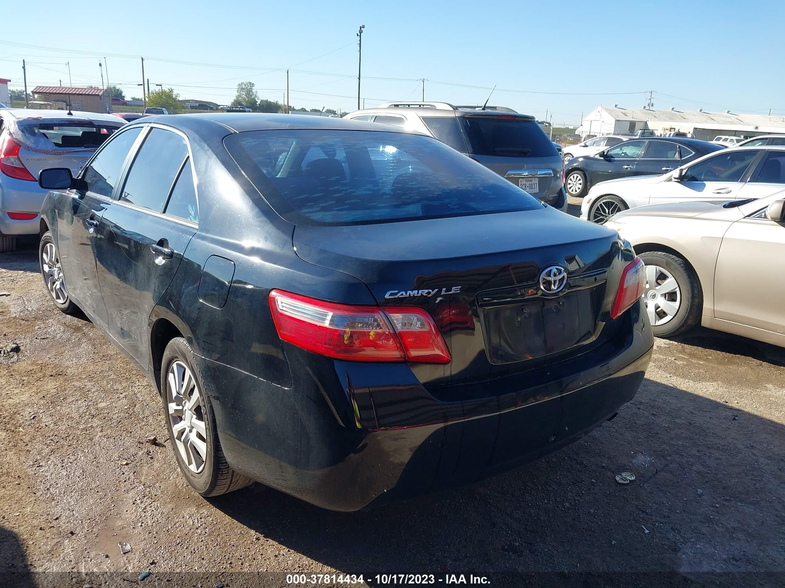 Photo 2 VIN: 4T1BE46K68U733647 - TOYOTA CAMRY 