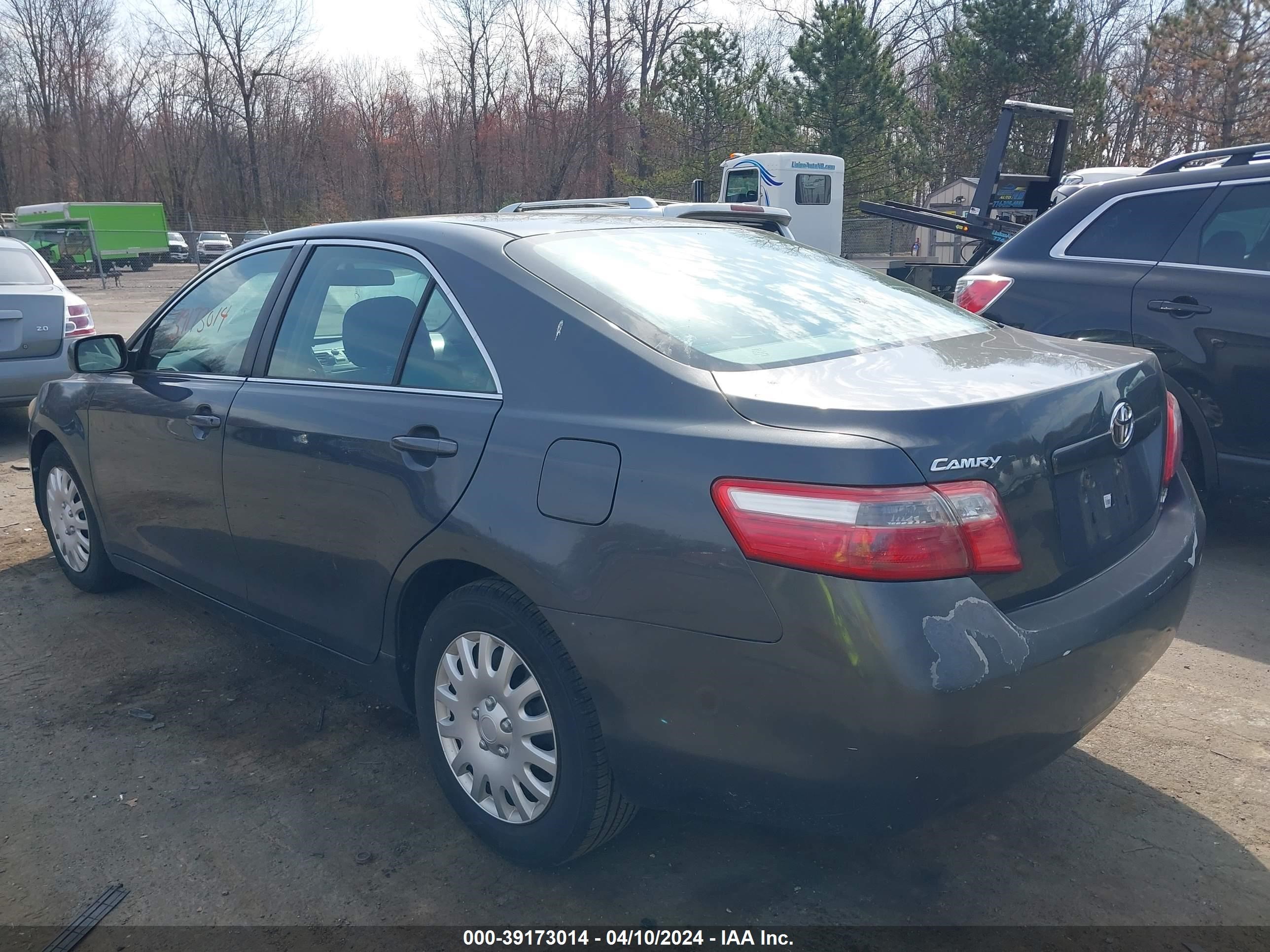 Photo 2 VIN: 4T1BE46K68U748276 - TOYOTA CAMRY 