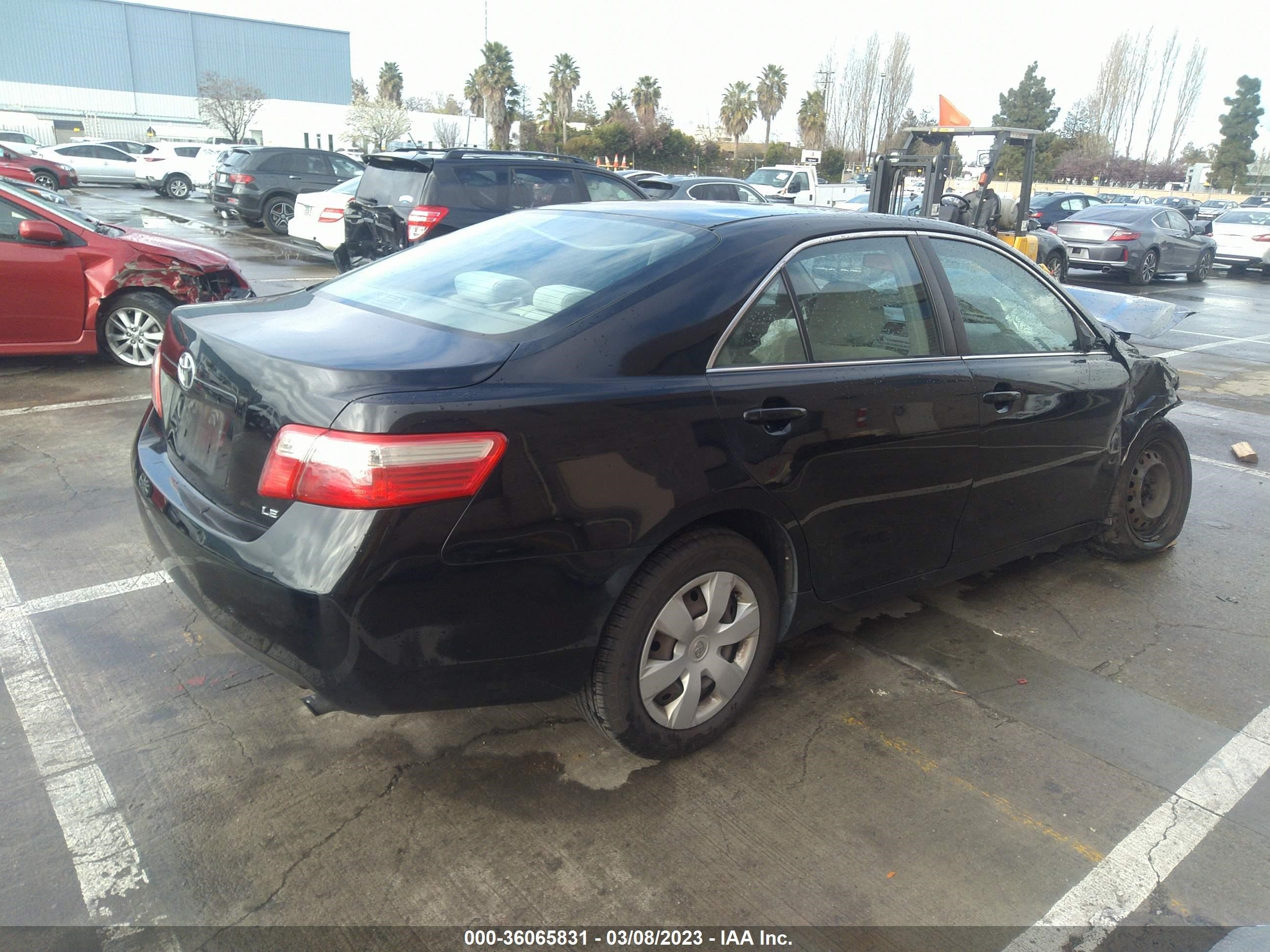 Photo 3 VIN: 4T1BE46K69U293088 - TOYOTA CAMRY 