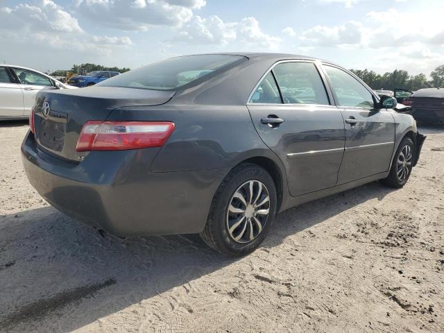 Photo 2 VIN: 4T1BE46K69U327868 - TOYOTA CAMRY BASE 