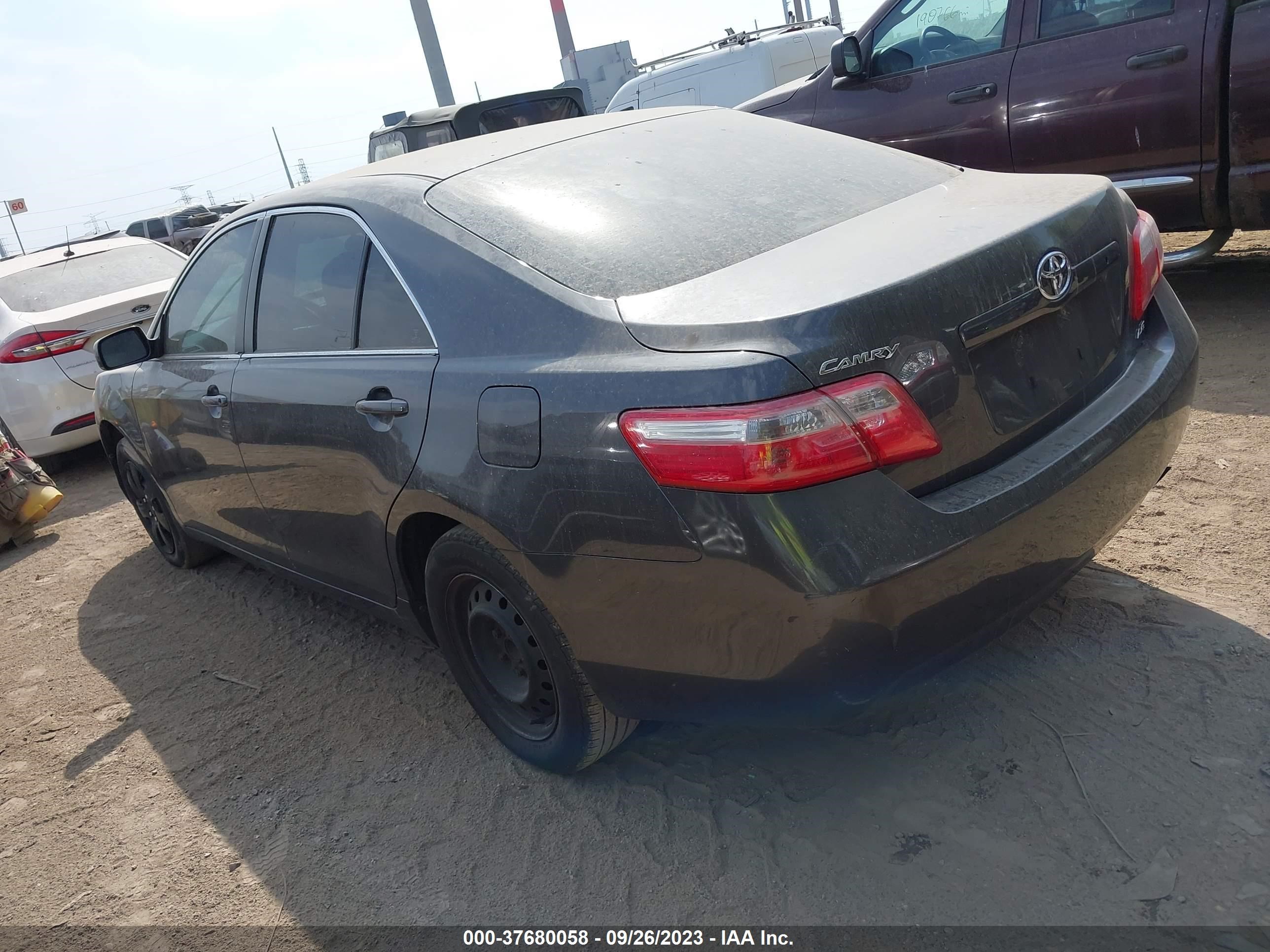 Photo 2 VIN: 4T1BE46K69U334111 - TOYOTA CAMRY 