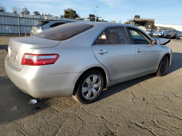 Photo 2 VIN: 4T1BE46K69U352477 - TOYOTA CAMRY 