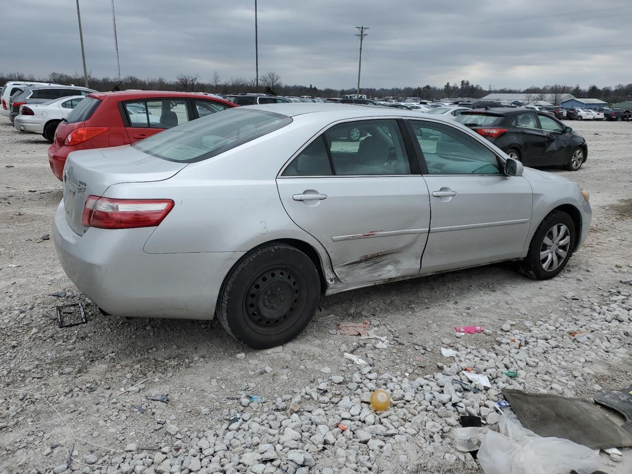 Photo 2 VIN: 4T1BE46K69U388055 - TOYOTA CAMRY 