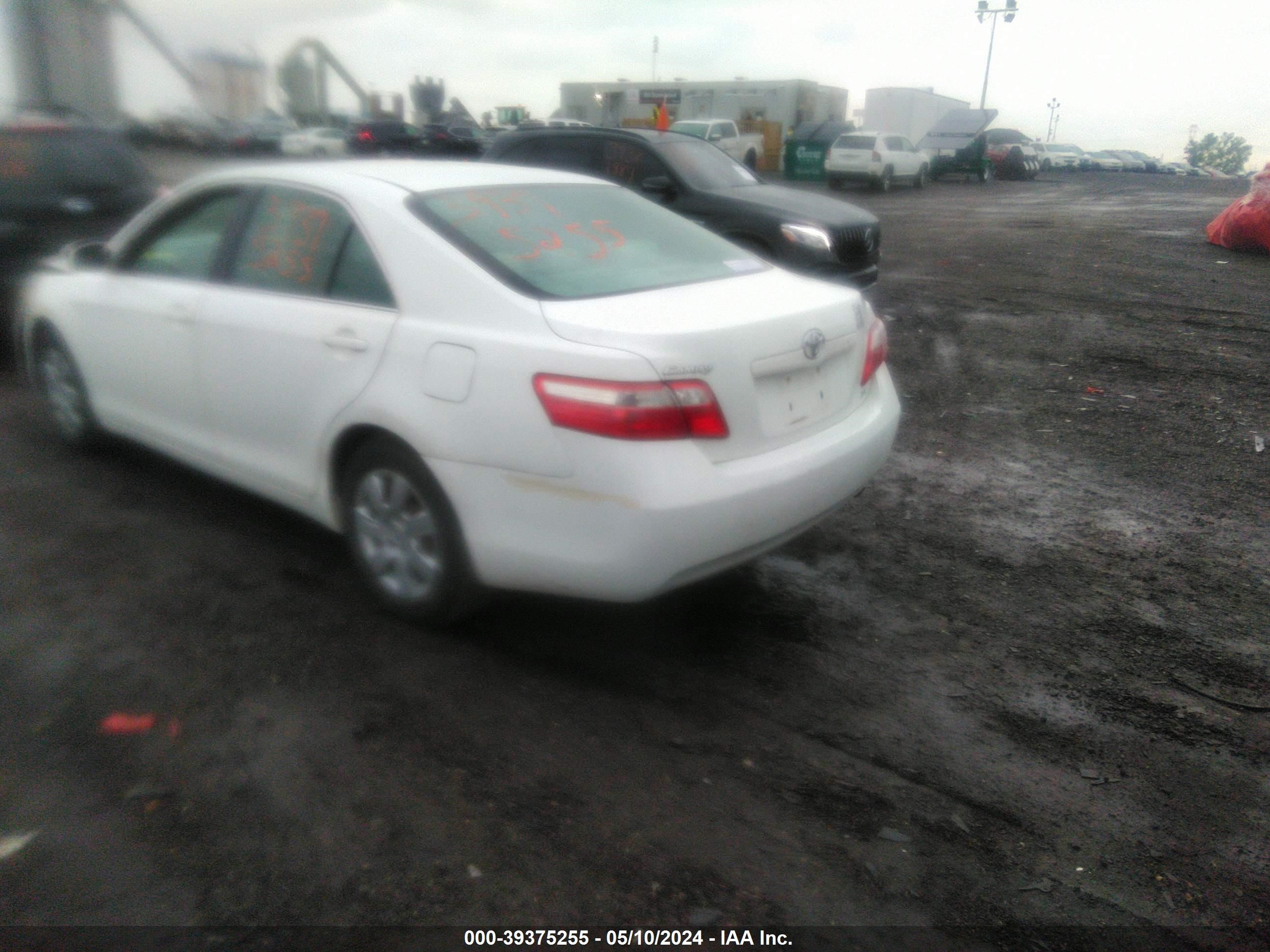 Photo 2 VIN: 4T1BE46K69U807327 - TOYOTA CAMRY 