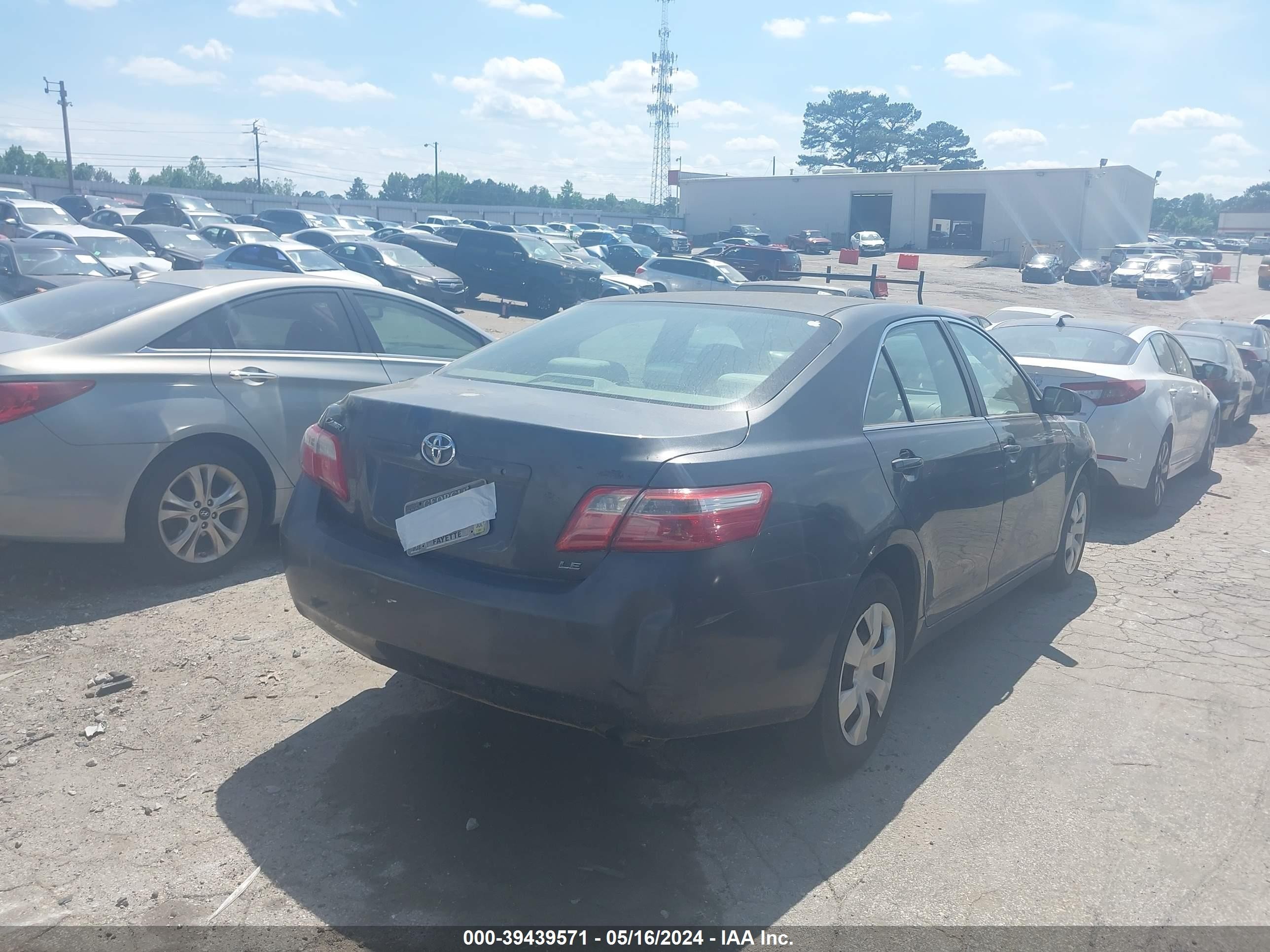 Photo 3 VIN: 4T1BE46K69U860996 - TOYOTA CAMRY 