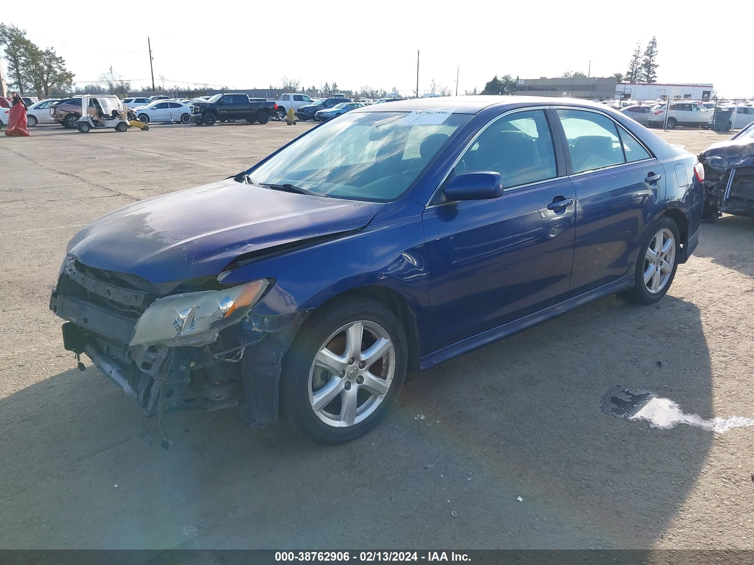 Photo 1 VIN: 4T1BE46K77U034137 - TOYOTA CAMRY 