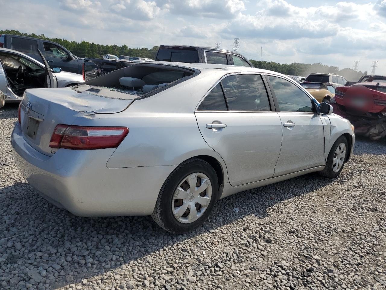 Photo 2 VIN: 4T1BE46K77U064805 - TOYOTA CAMRY 