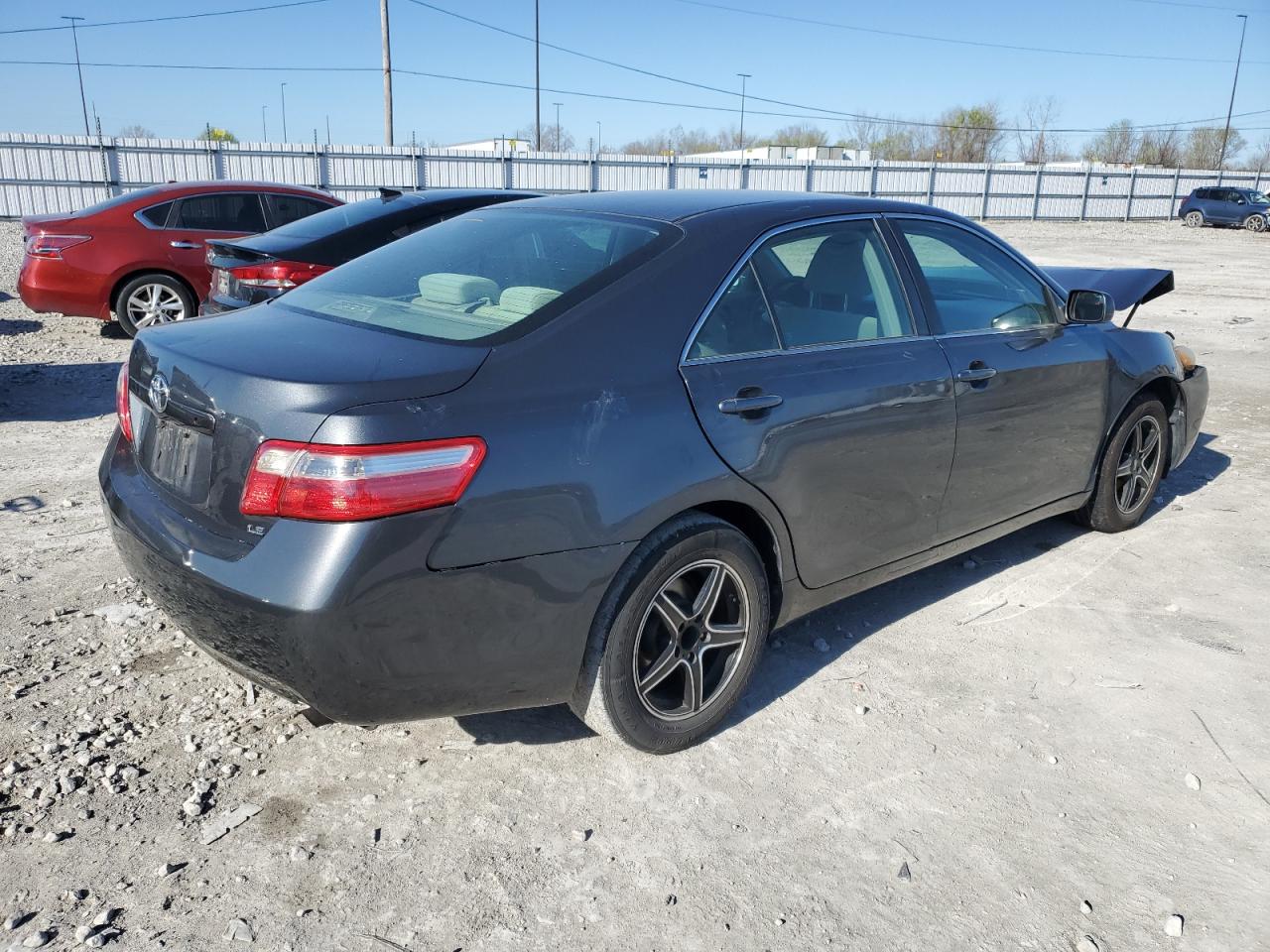 Photo 2 VIN: 4T1BE46K77U080602 - TOYOTA CAMRY 