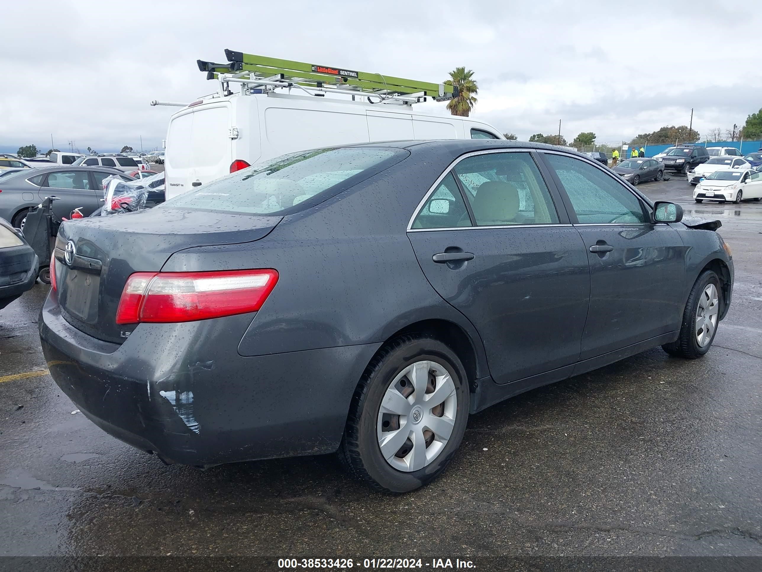 Photo 3 VIN: 4T1BE46K77U167951 - TOYOTA CAMRY 