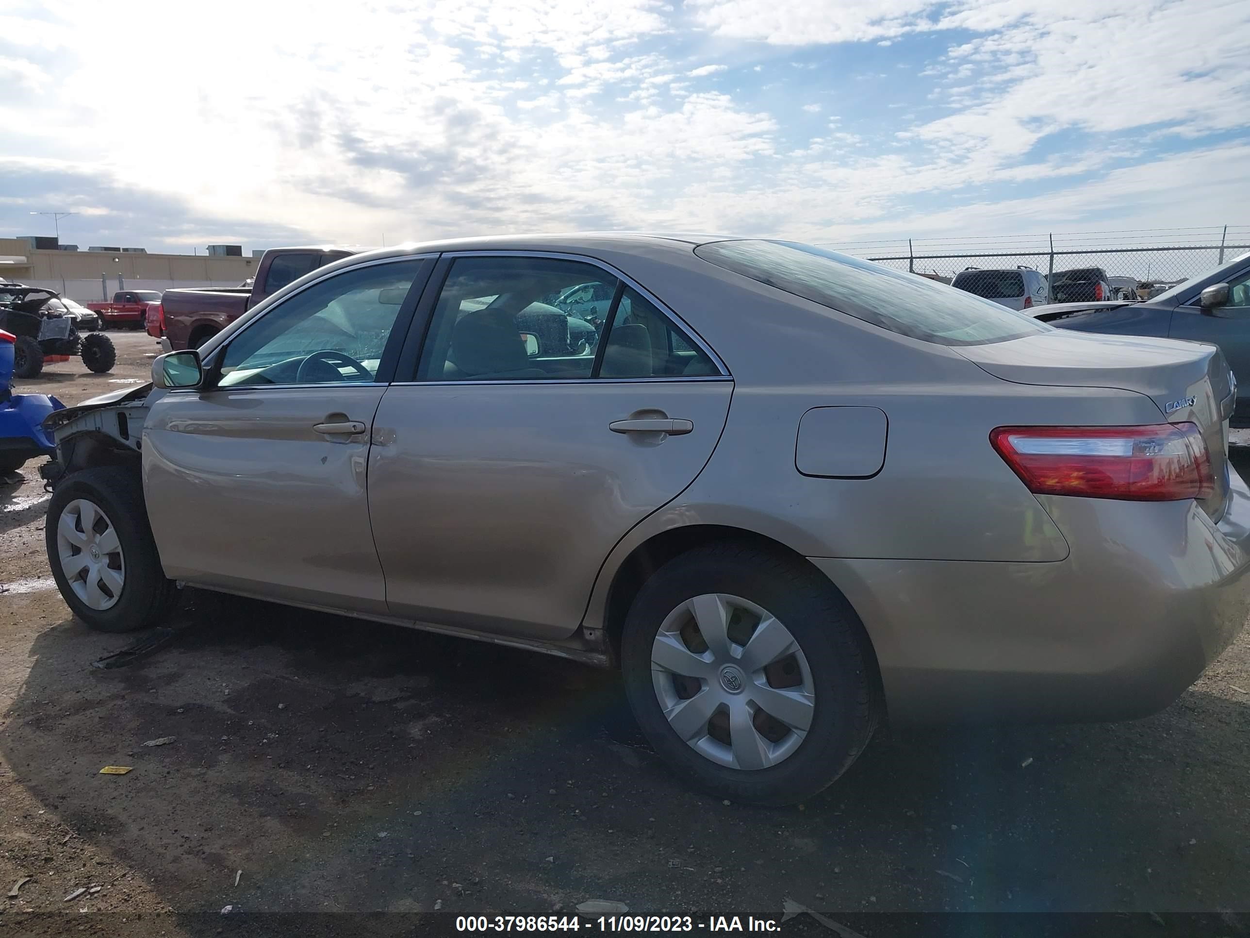 Photo 14 VIN: 4T1BE46K77U512220 - TOYOTA CAMRY 