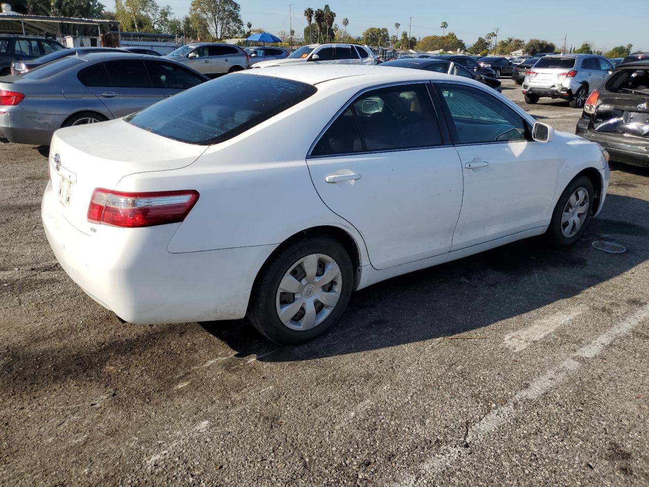 Photo 2 VIN: 4T1BE46K77U604976 - TOYOTA CAMRY 