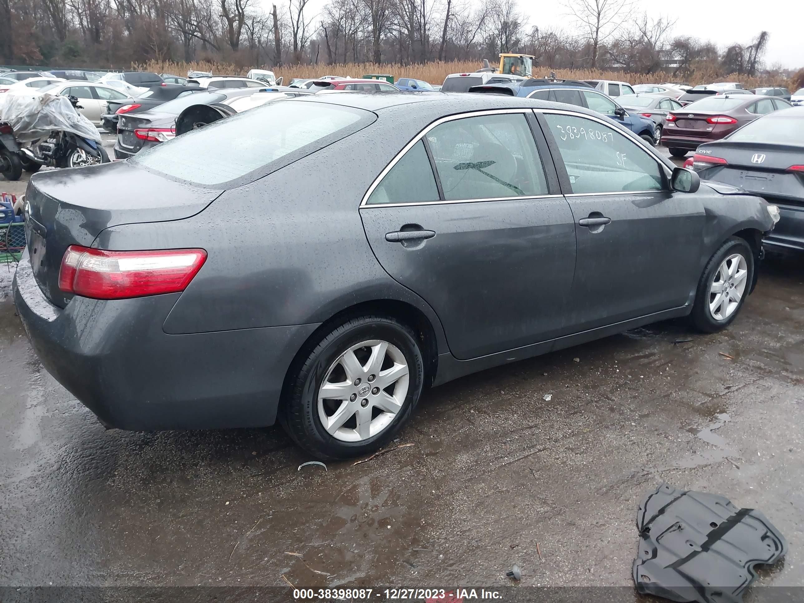 Photo 3 VIN: 4T1BE46K77U620224 - TOYOTA CAMRY 