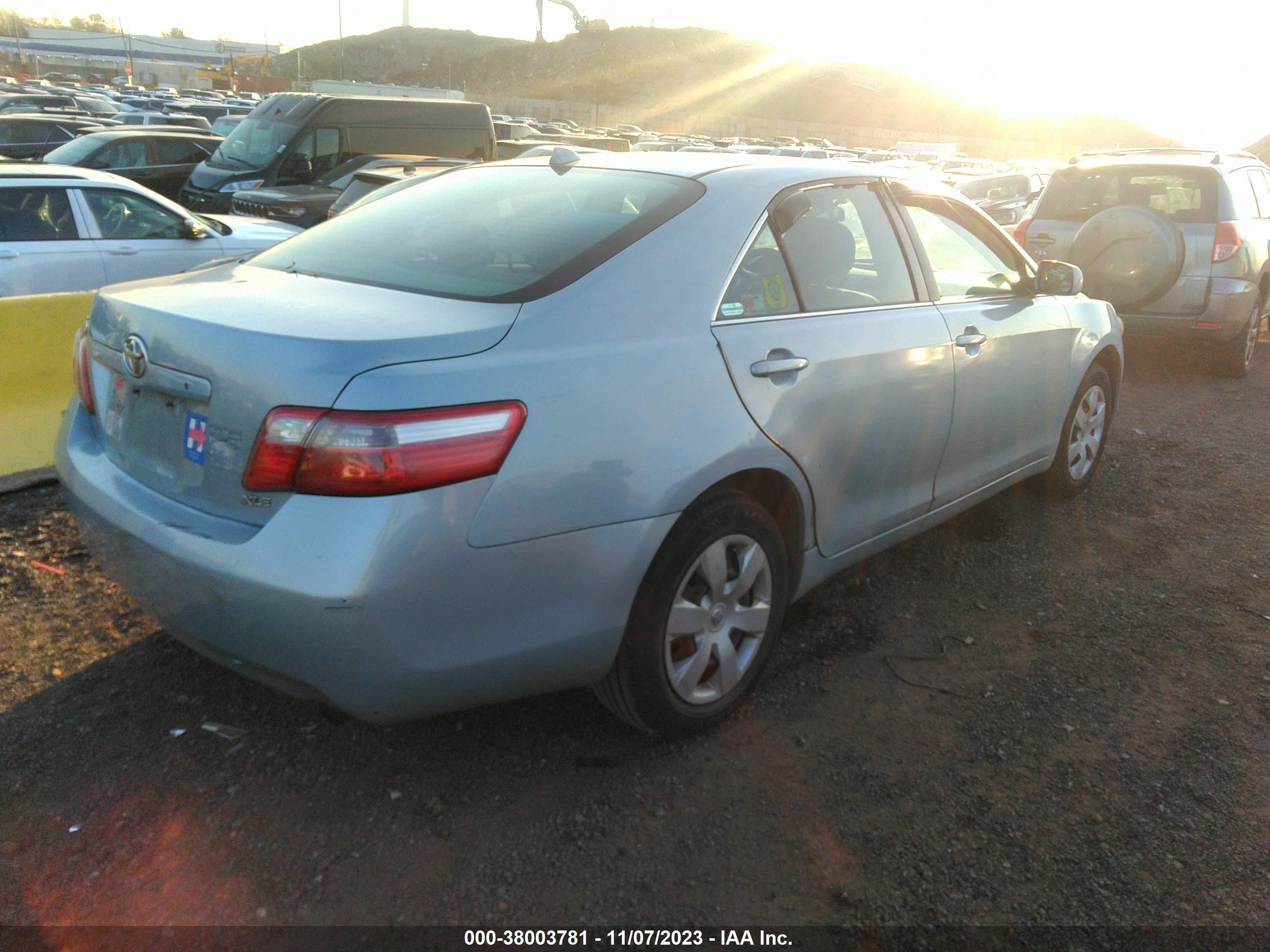 Photo 4 VIN: 4T1BE46K77U650145 - TOYOTA CAMRY 