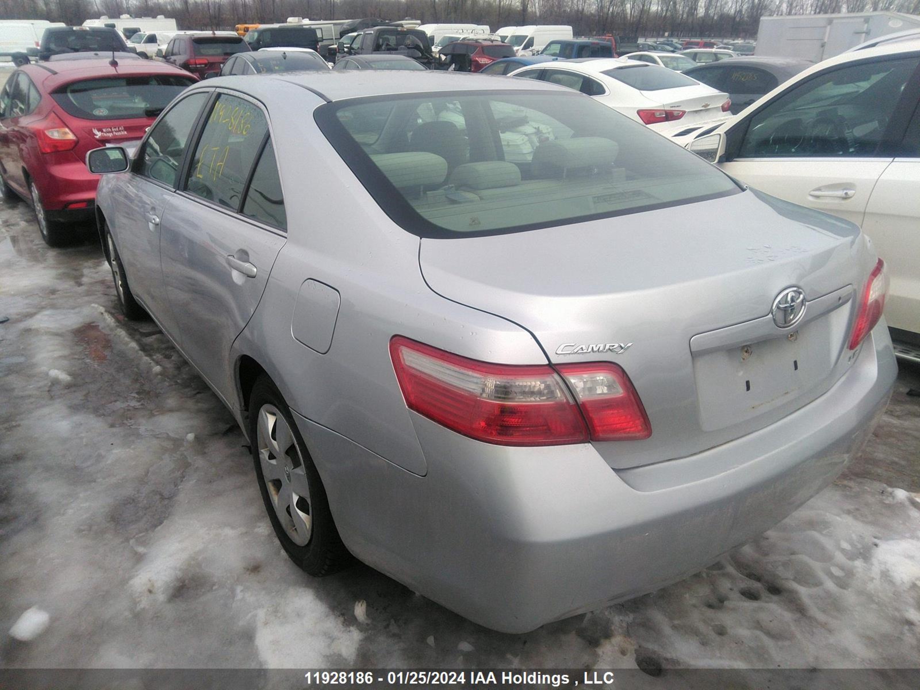 Photo 2 VIN: 4T1BE46K77U706455 - TOYOTA CAMRY 