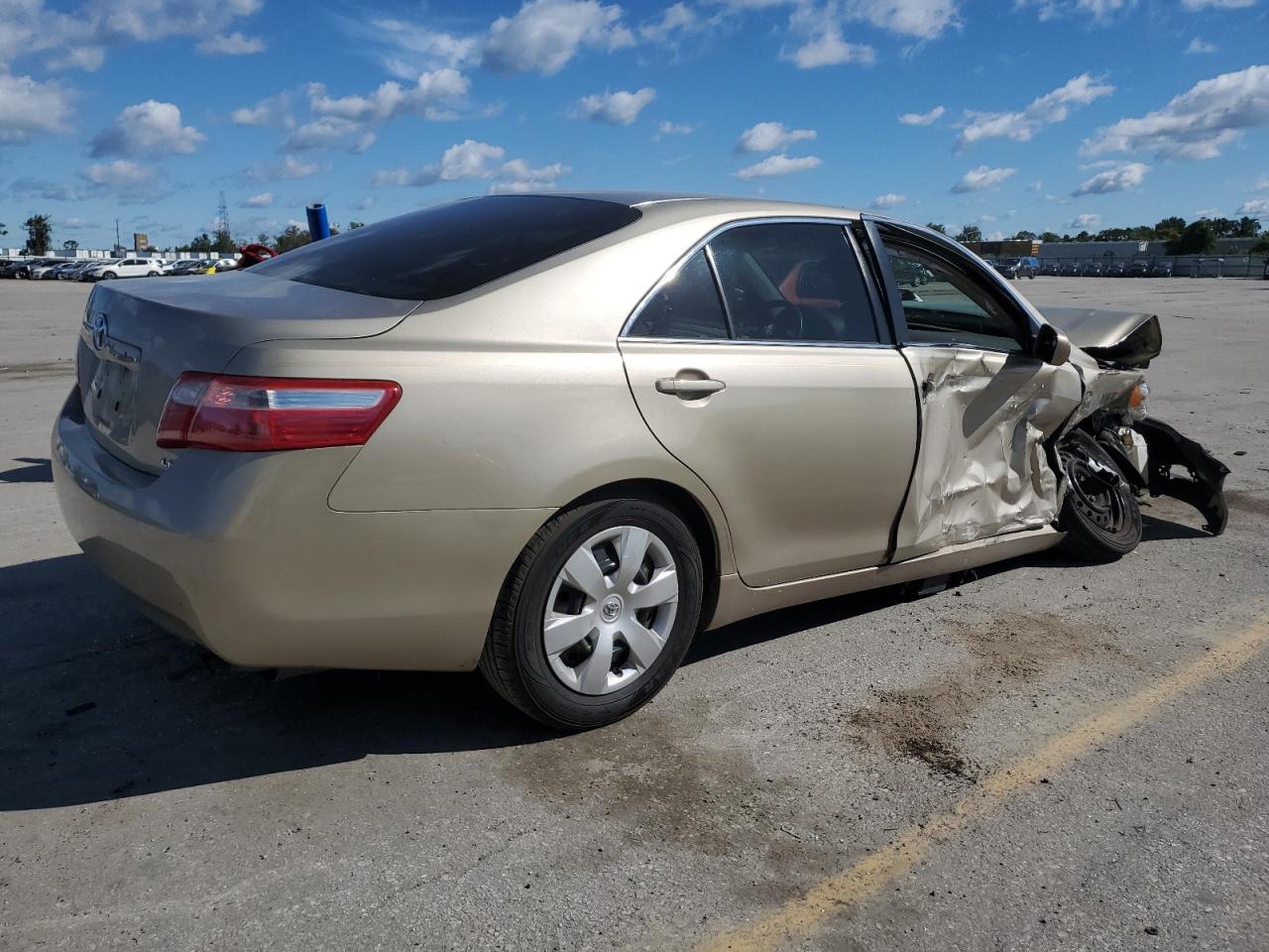 Photo 2 VIN: 4T1BE46K79U298736 - TOYOTA CAMRY 