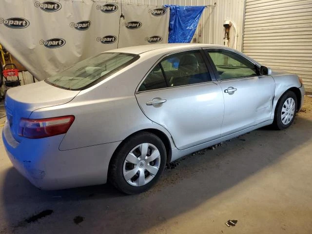 Photo 2 VIN: 4T1BE46K79U298896 - TOYOTA CAMRY BASE 