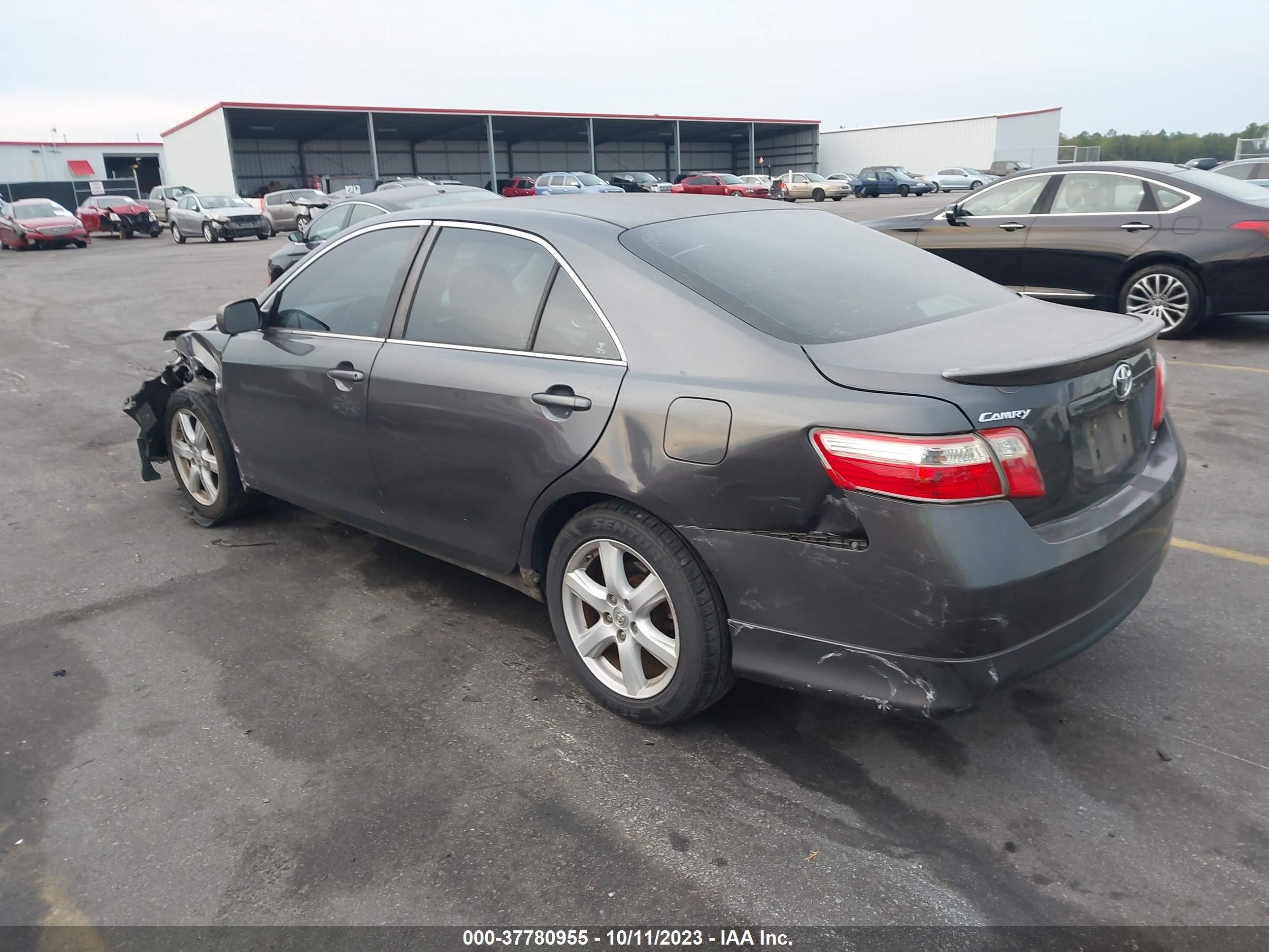 Photo 2 VIN: 4T1BE46K79U311971 - TOYOTA CAMRY 