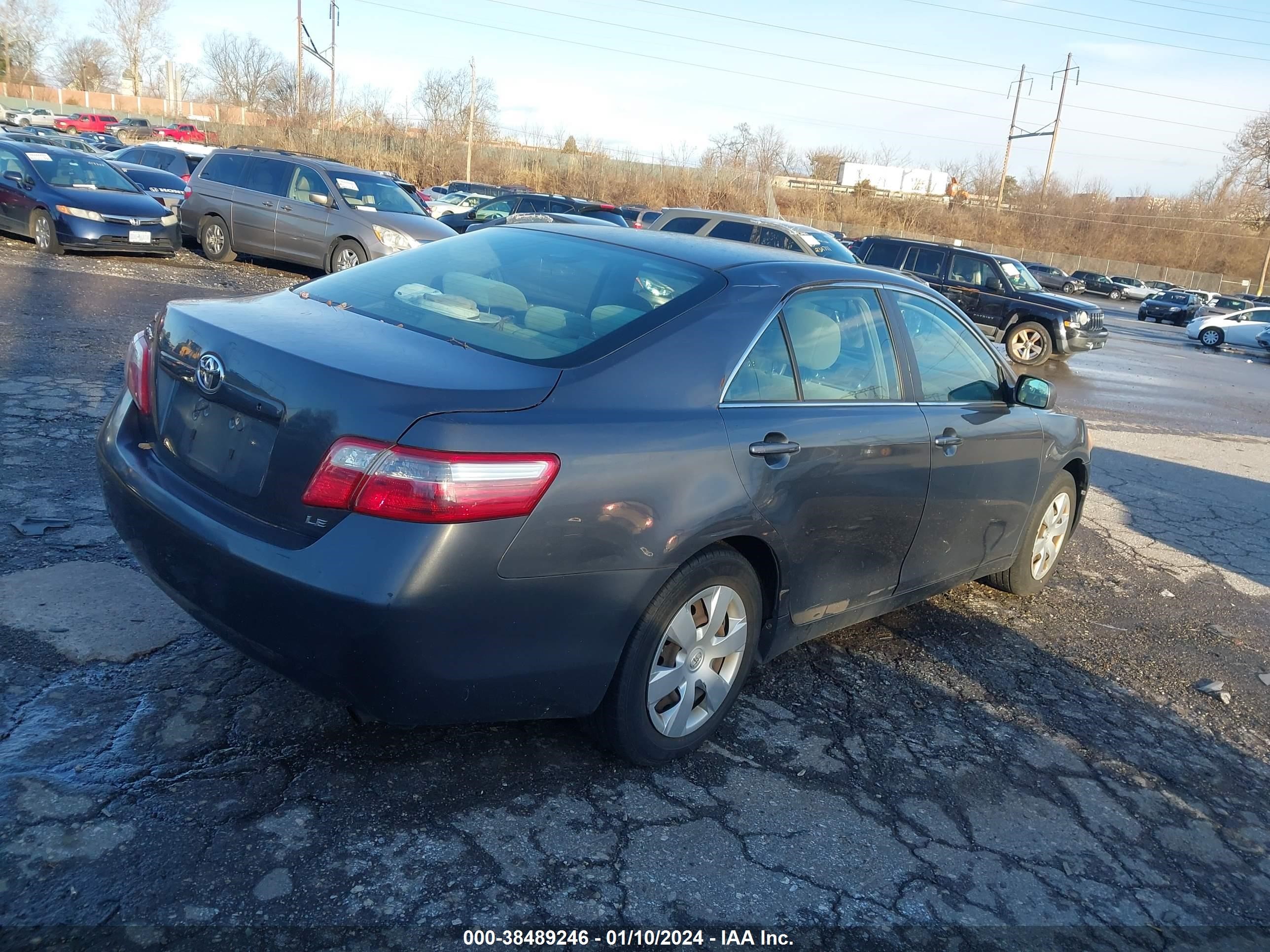 Photo 3 VIN: 4T1BE46K87U117558 - TOYOTA CAMRY 