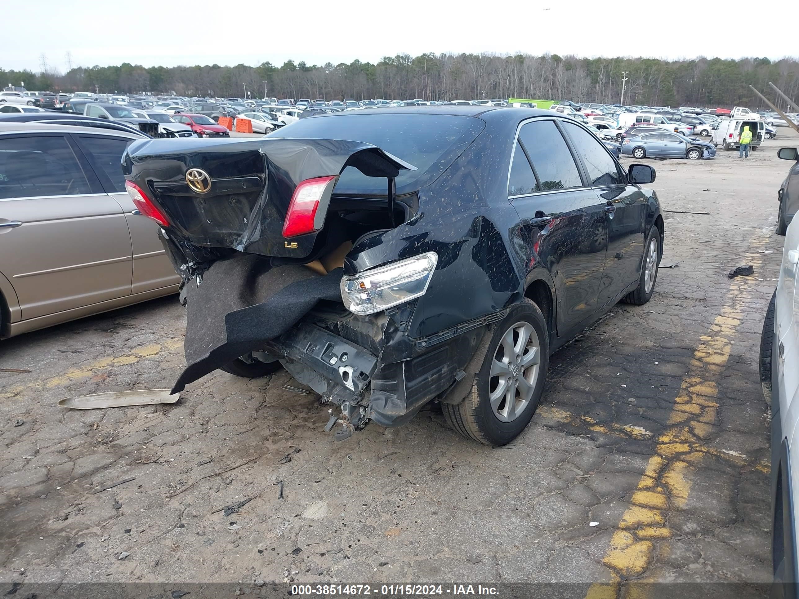 Photo 3 VIN: 4T1BE46K87U152584 - TOYOTA CAMRY 