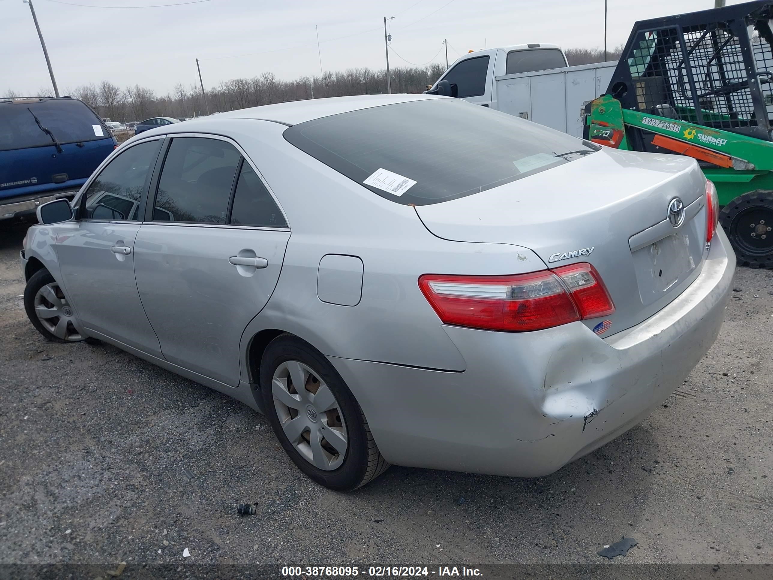 Photo 2 VIN: 4T1BE46K88U226068 - TOYOTA CAMRY 