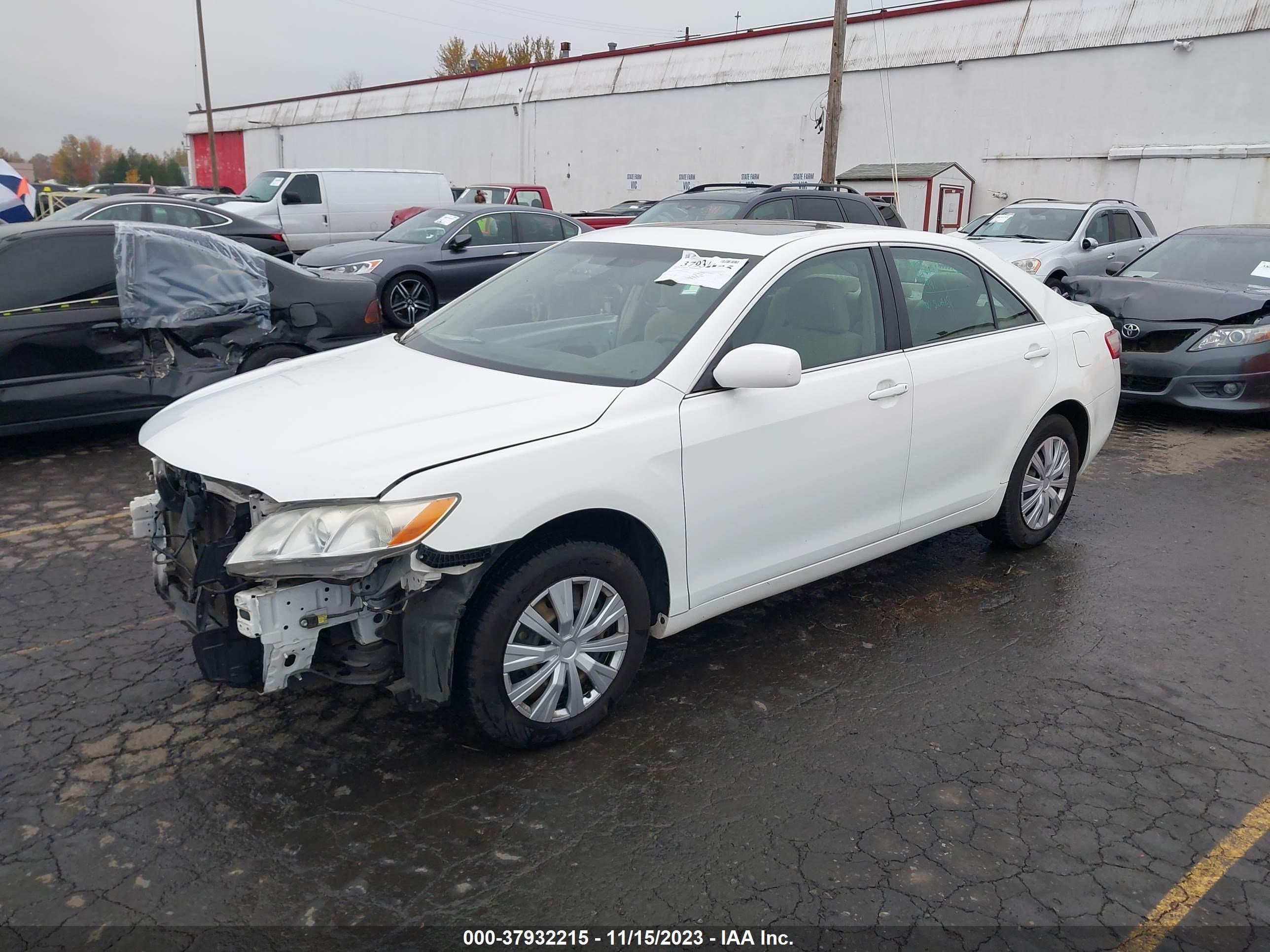 Photo 1 VIN: 4T1BE46K88U737859 - TOYOTA CAMRY 