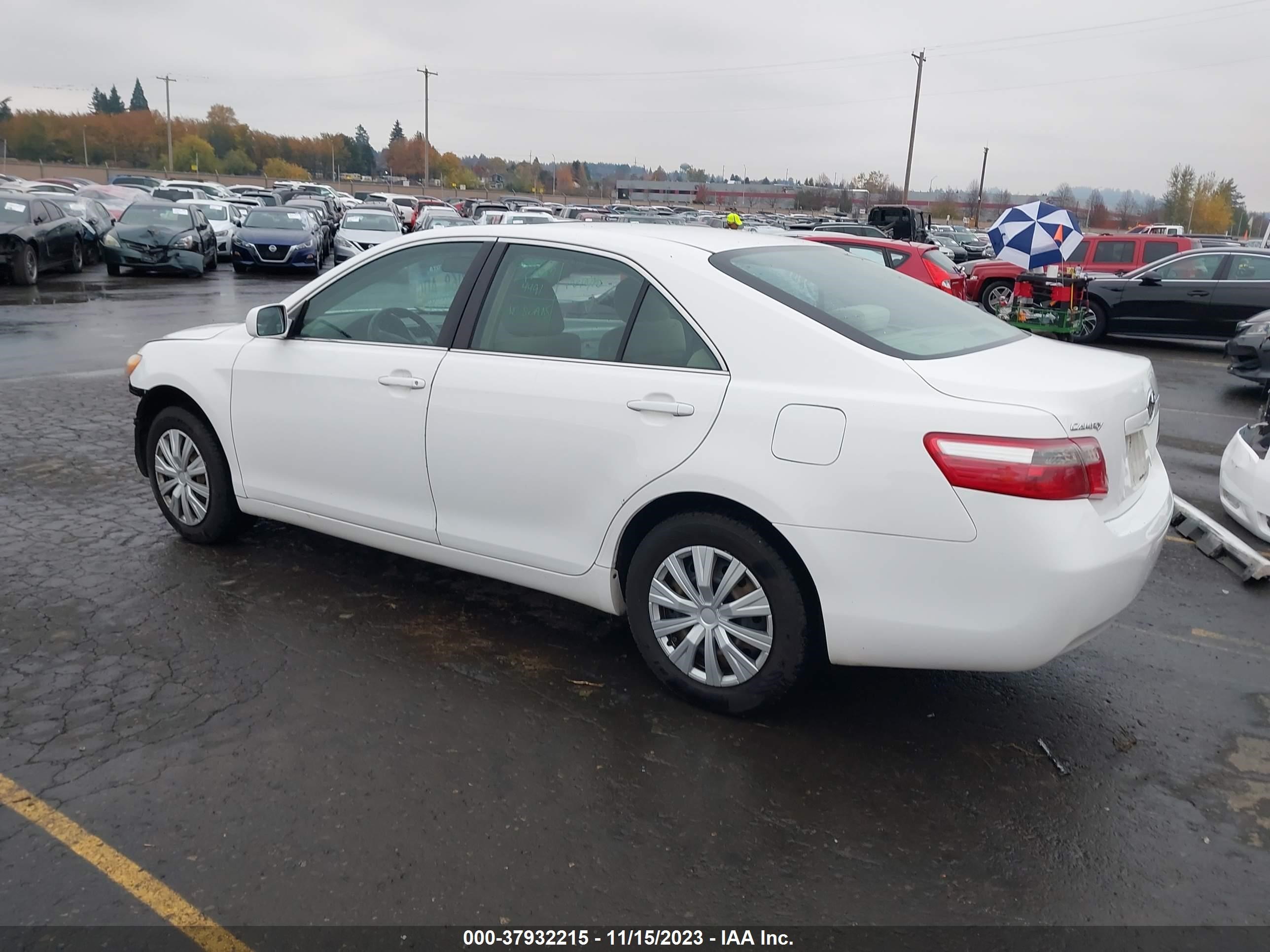 Photo 2 VIN: 4T1BE46K88U737859 - TOYOTA CAMRY 