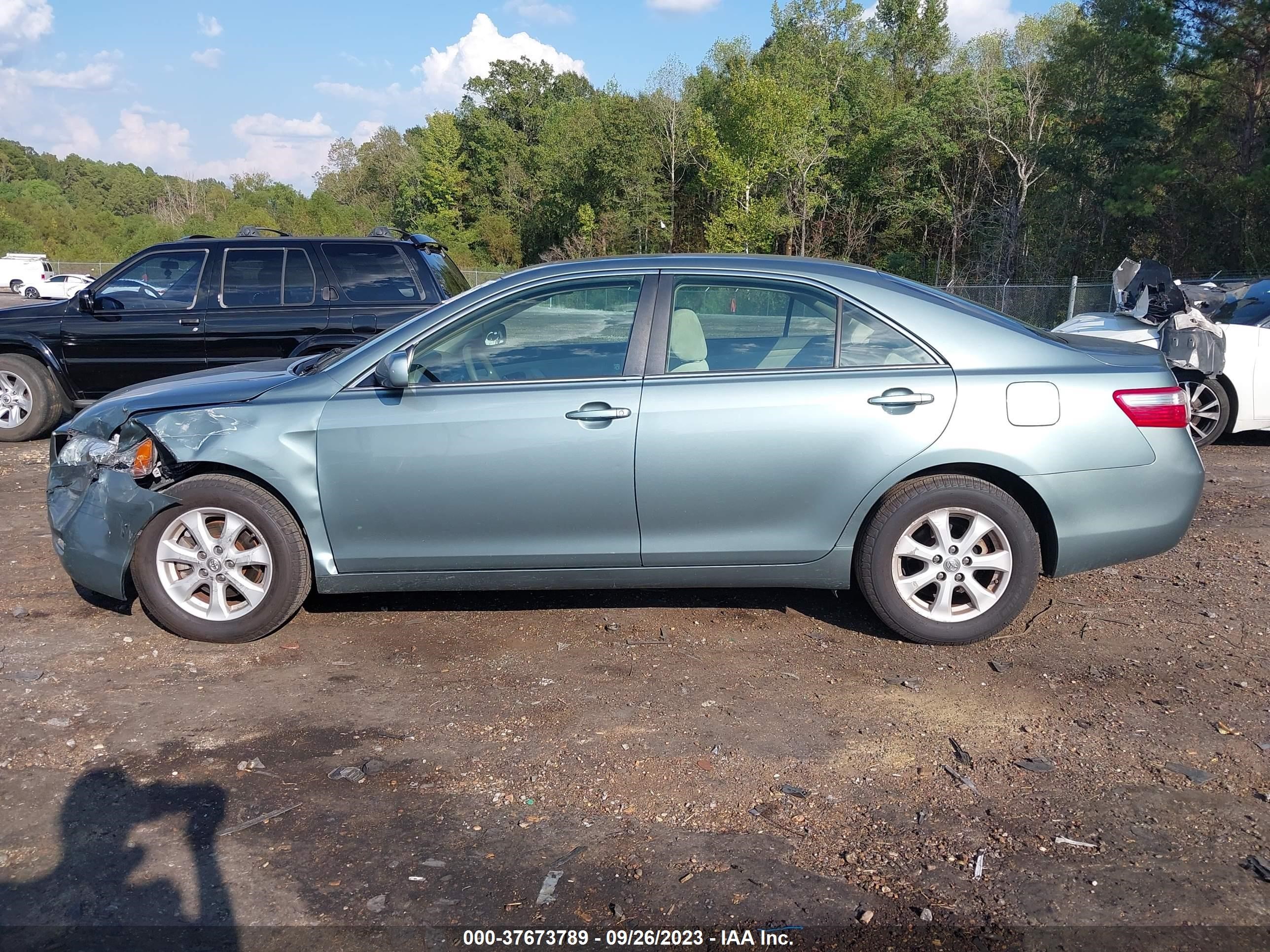 Photo 13 VIN: 4T1BE46K88U740924 - TOYOTA CAMRY 