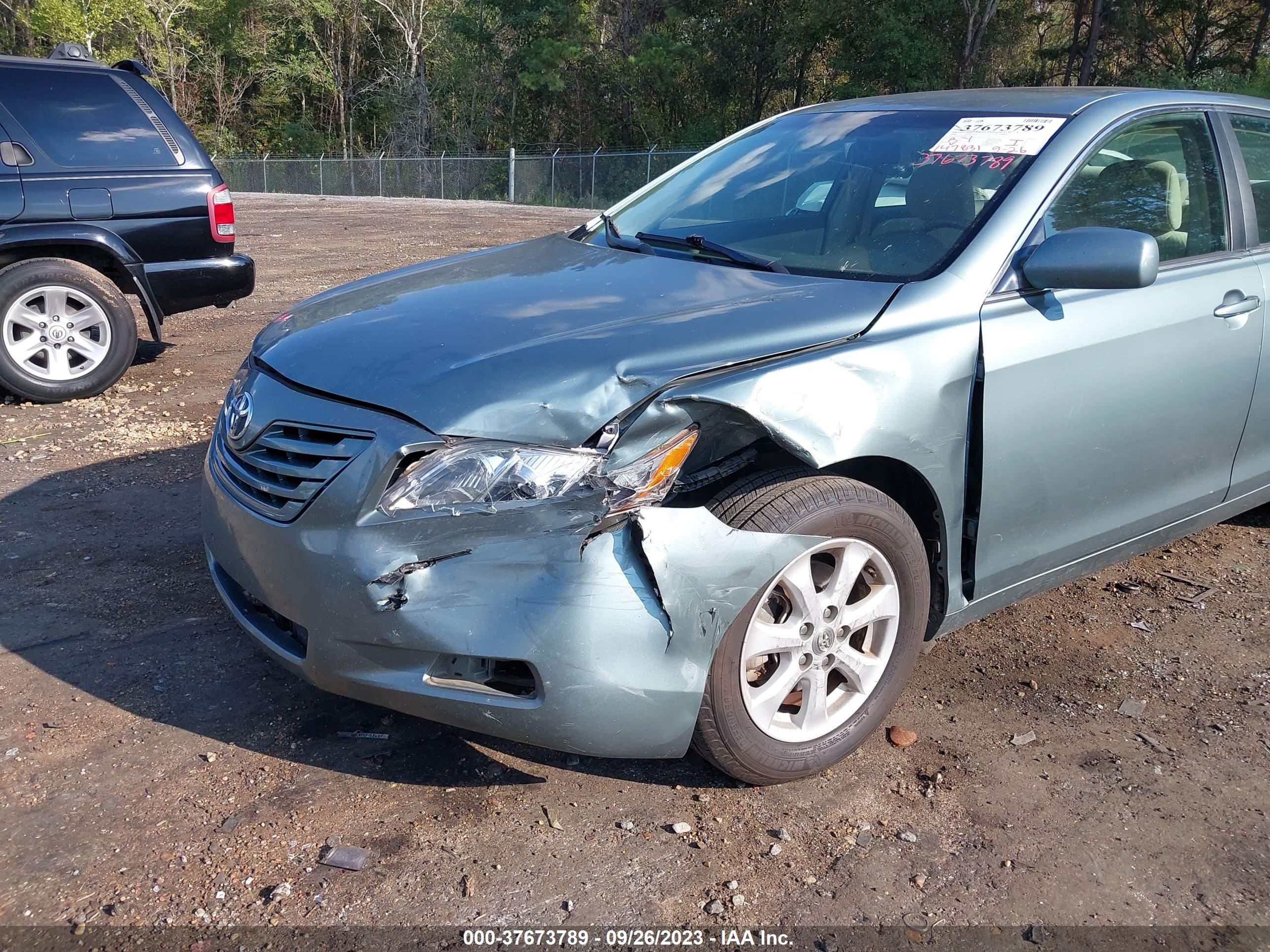 Photo 5 VIN: 4T1BE46K88U740924 - TOYOTA CAMRY 