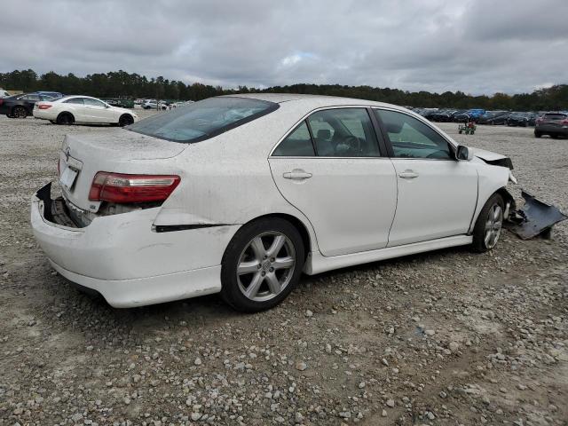 Photo 2 VIN: 4T1BE46K88U779769 - TOYOTA CAMRY CE 